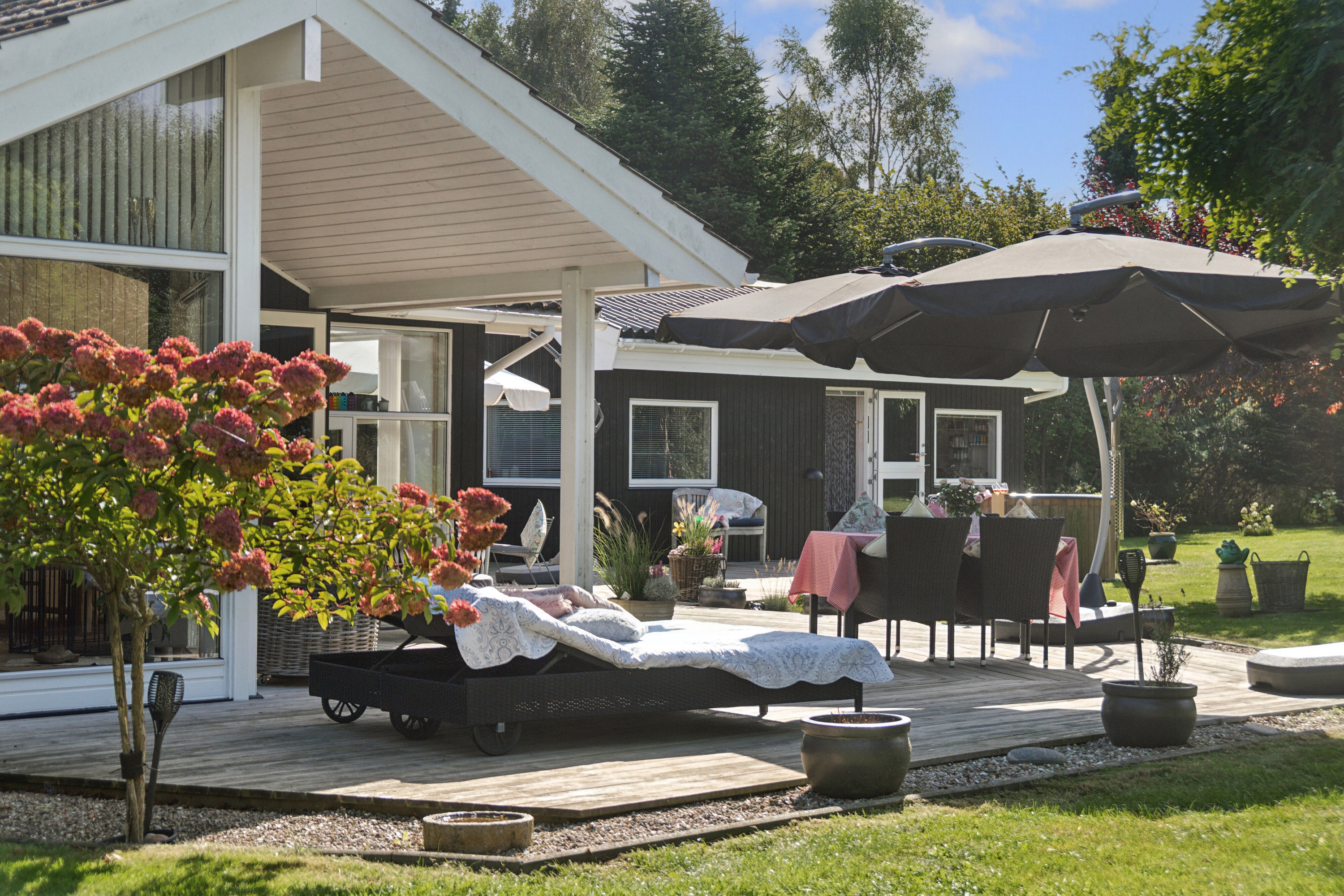 Miniaturebillede 2: udendørs. Billede af Granlygårdsvej 14, 4400 Kalundborg