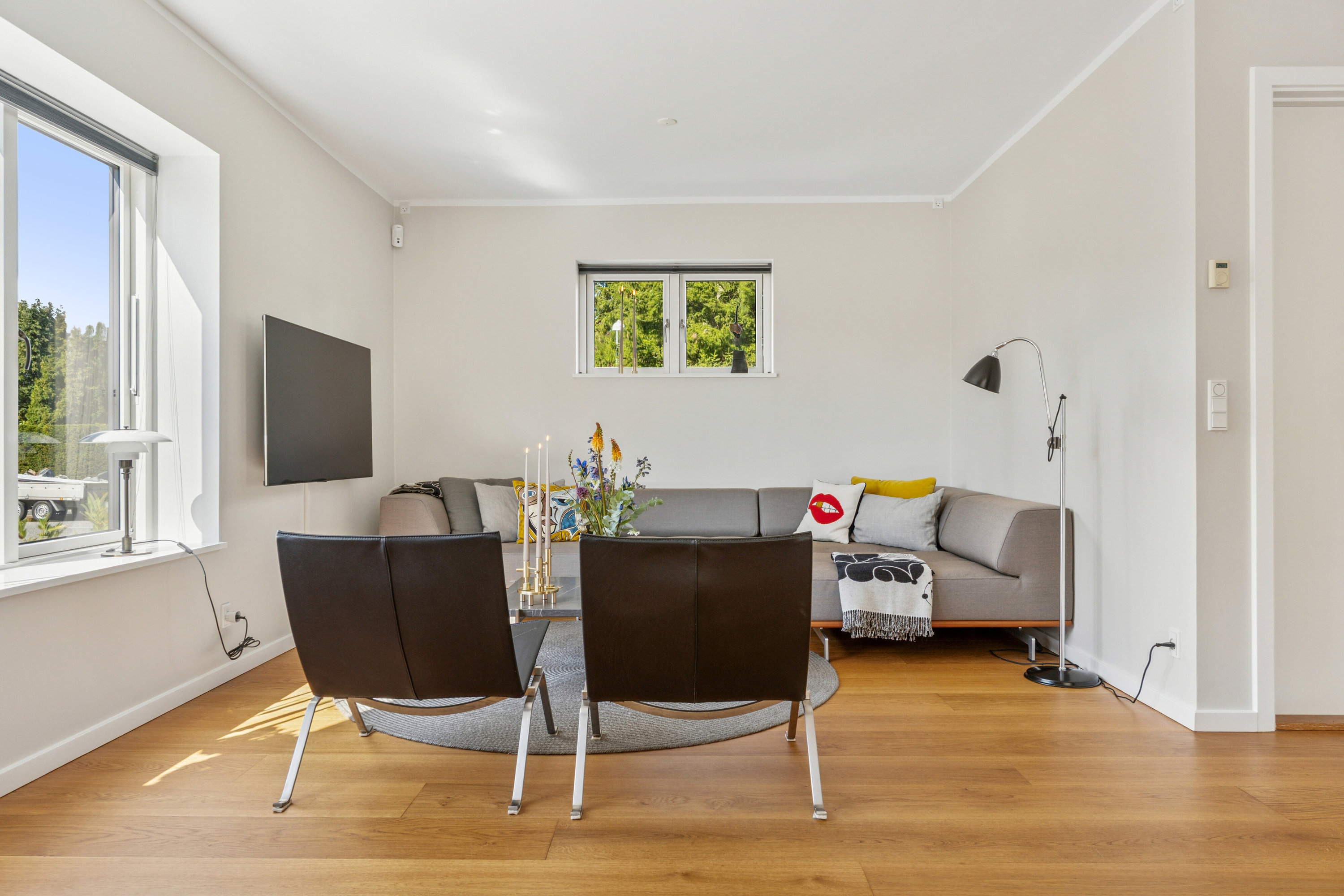 Fremhævet stue billede i fuldskærmstilstand. Billede af Ved Fortunen 8, 2800 Kongens Lyngby