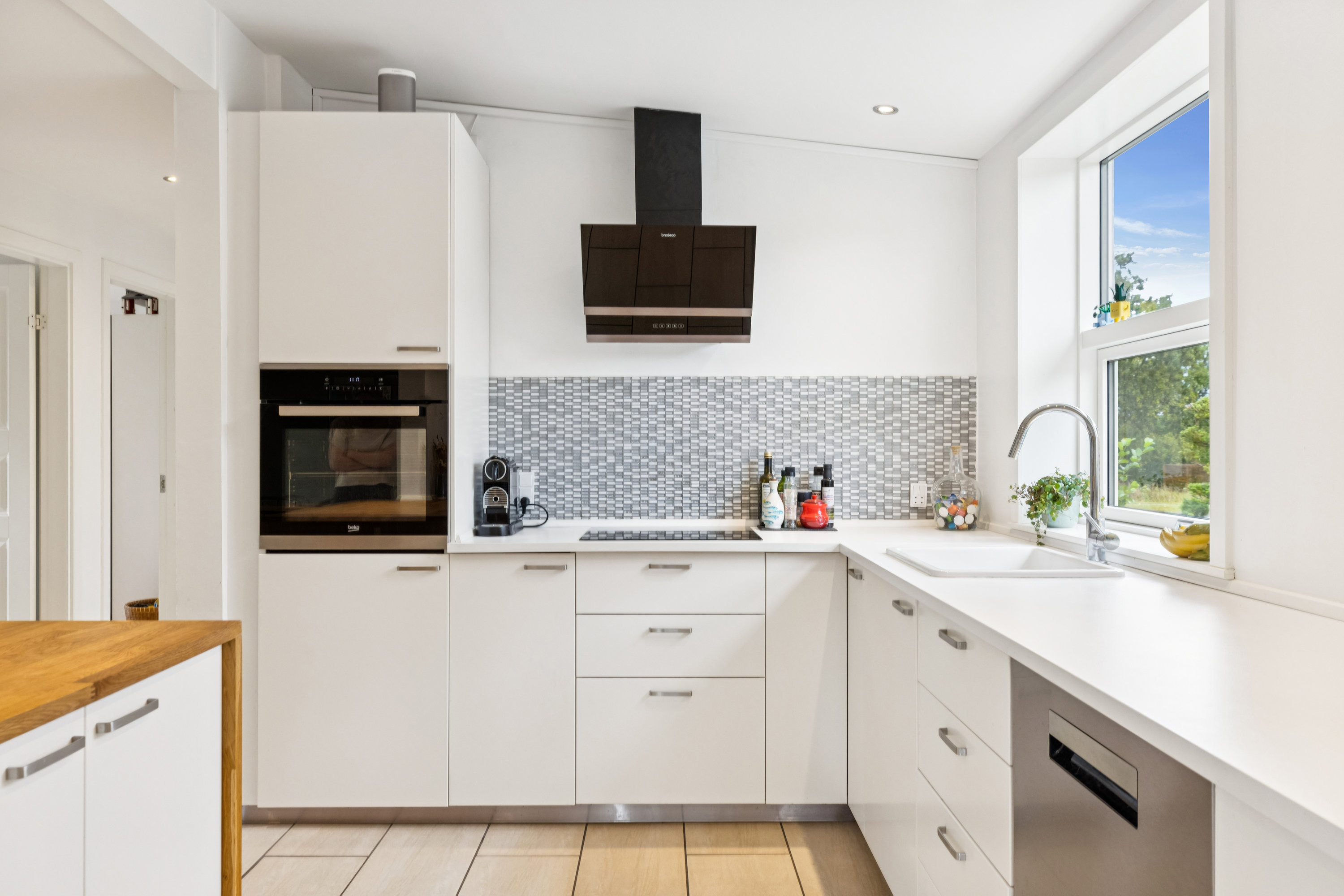 Fremhævet køkken billede i fuldskærmstilstand. Billede af Seminarievej 80, 6760 Ribe