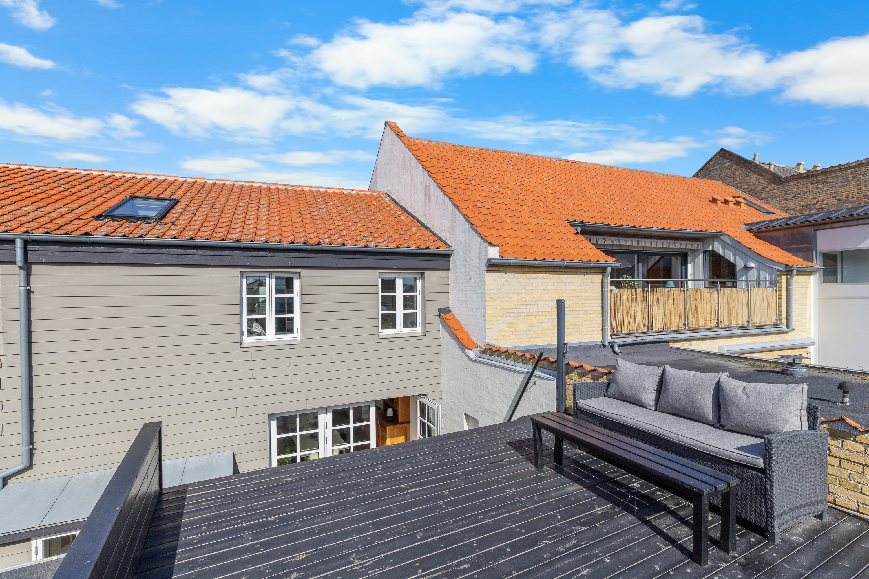 Fremhævet facade billede i fuldskærmstilstand. Billede af Østergade 26B, 5600 Faaborg