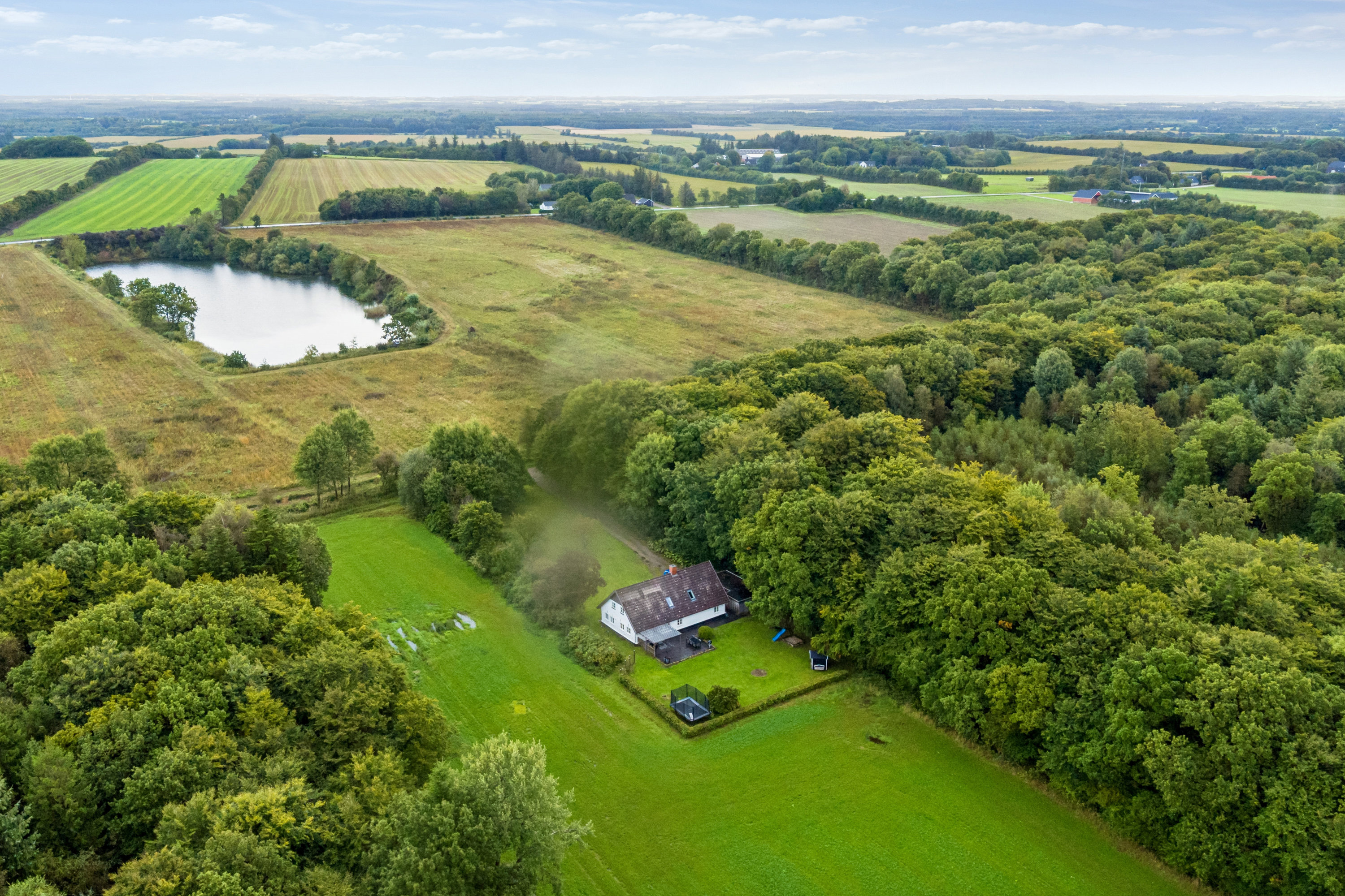 Fremhævet luftfoto billede i fuldskærmstilstand. Billede af Spandetvej 17, Fjersted, 6760 Ribe