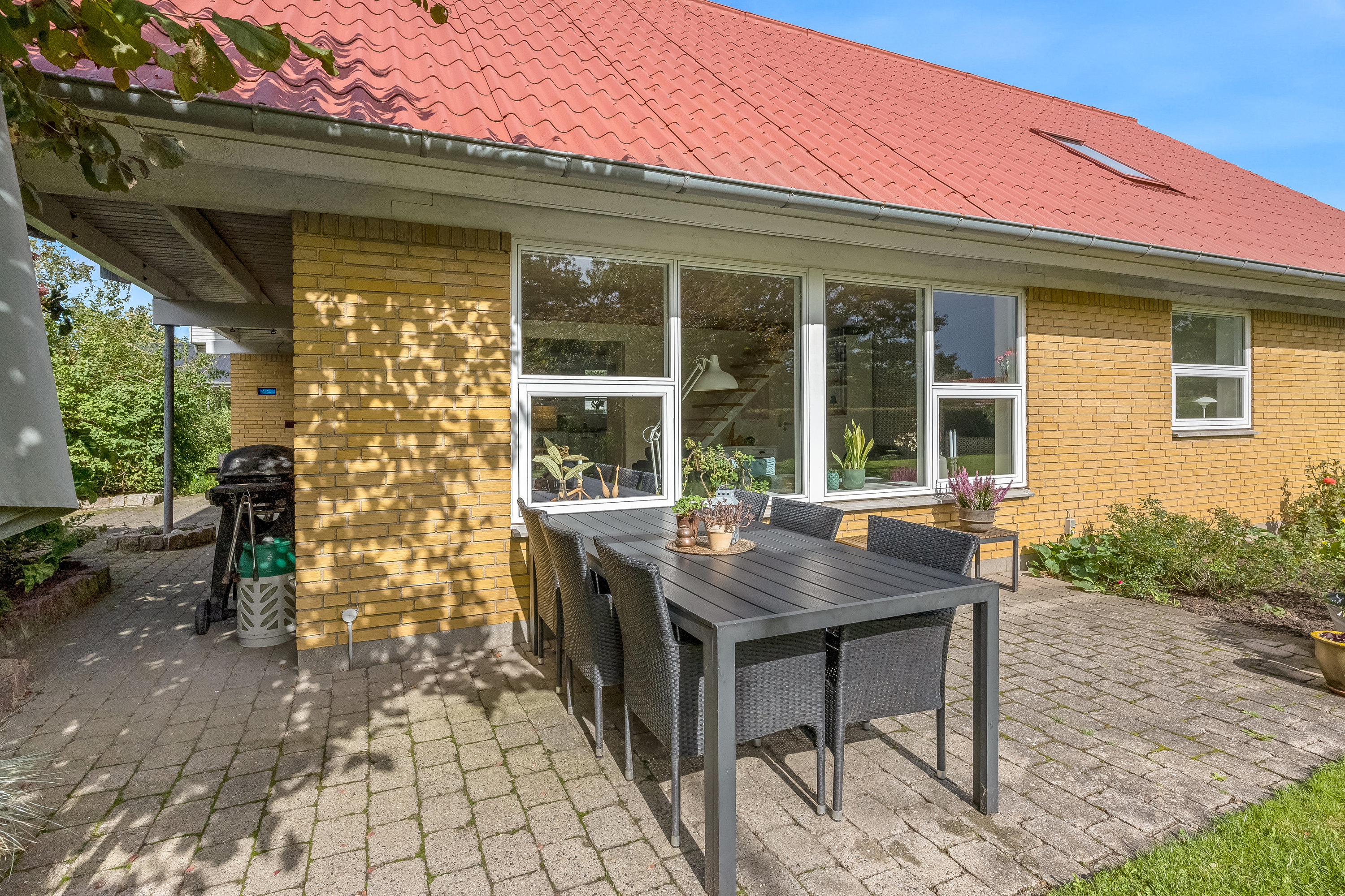 Fremhævet terrasse billede i fuldskærmstilstand. Billede af Elkjærvej 101, Mejrup, 7500 Holstebro