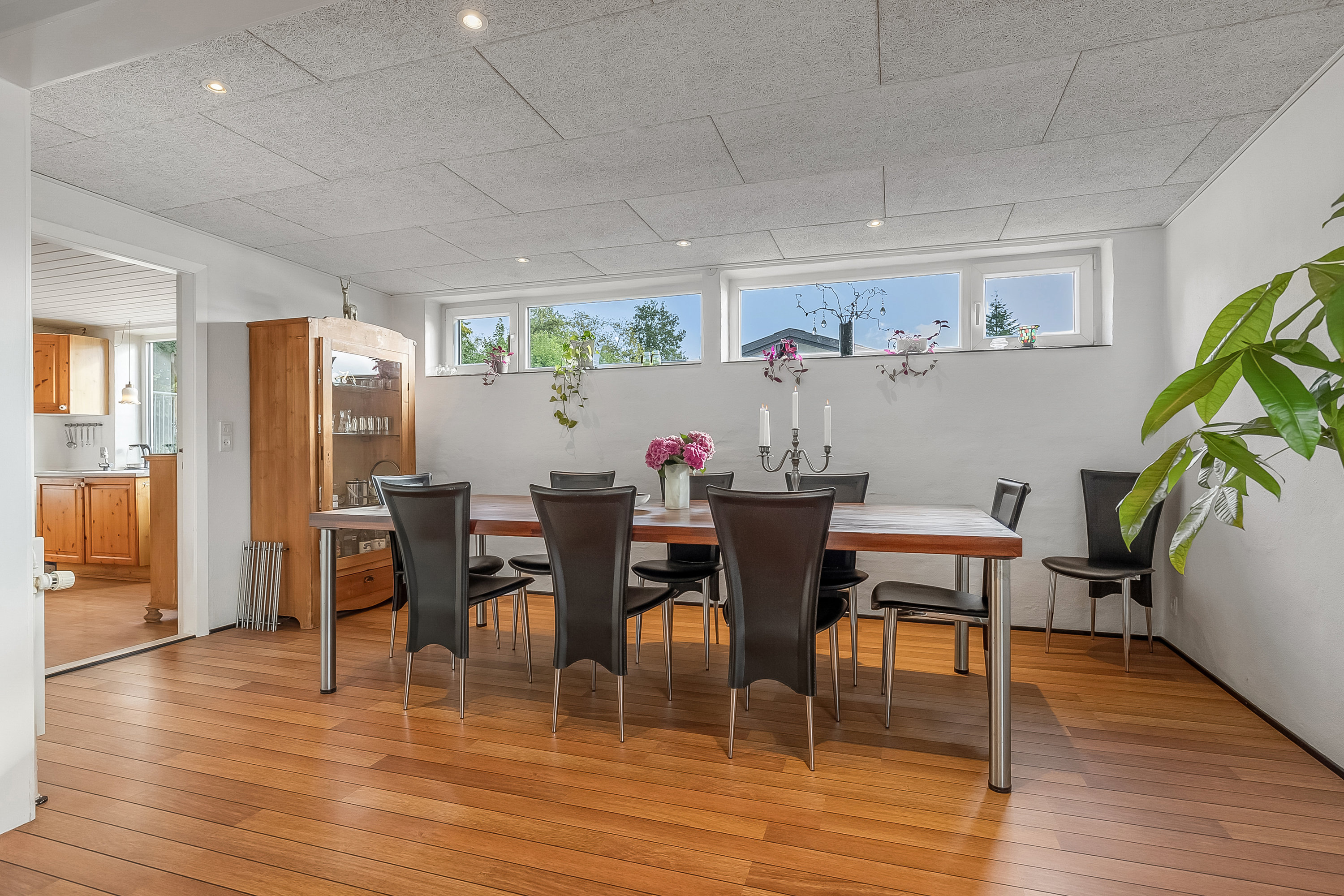 Fremhævet stue billede i fuldskærmstilstand. Billede af Jægervænget 30, Nørremarken, 7100 Vejle