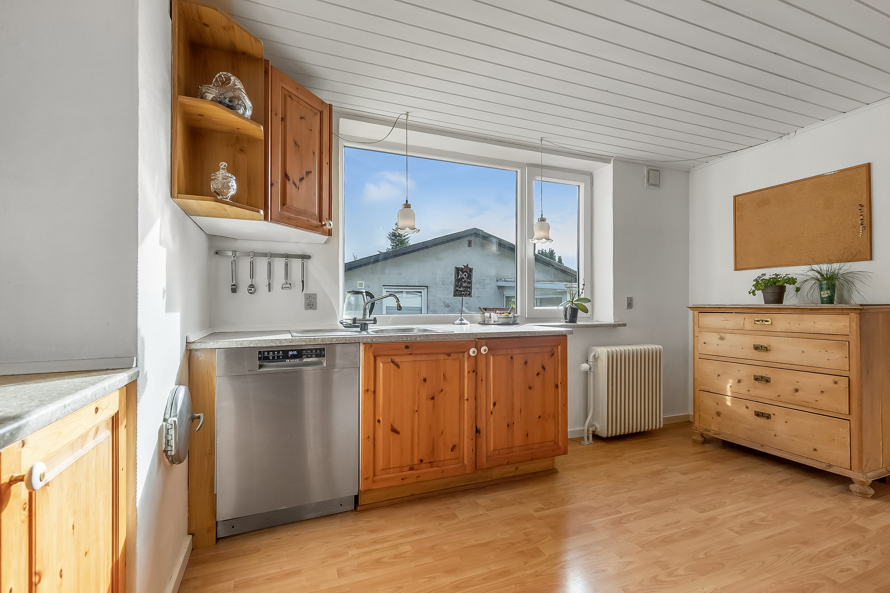 Fremhævet køkken billede i fuldskærmstilstand. Billede af Jægervænget 30, Nørremarken, 7100 Vejle