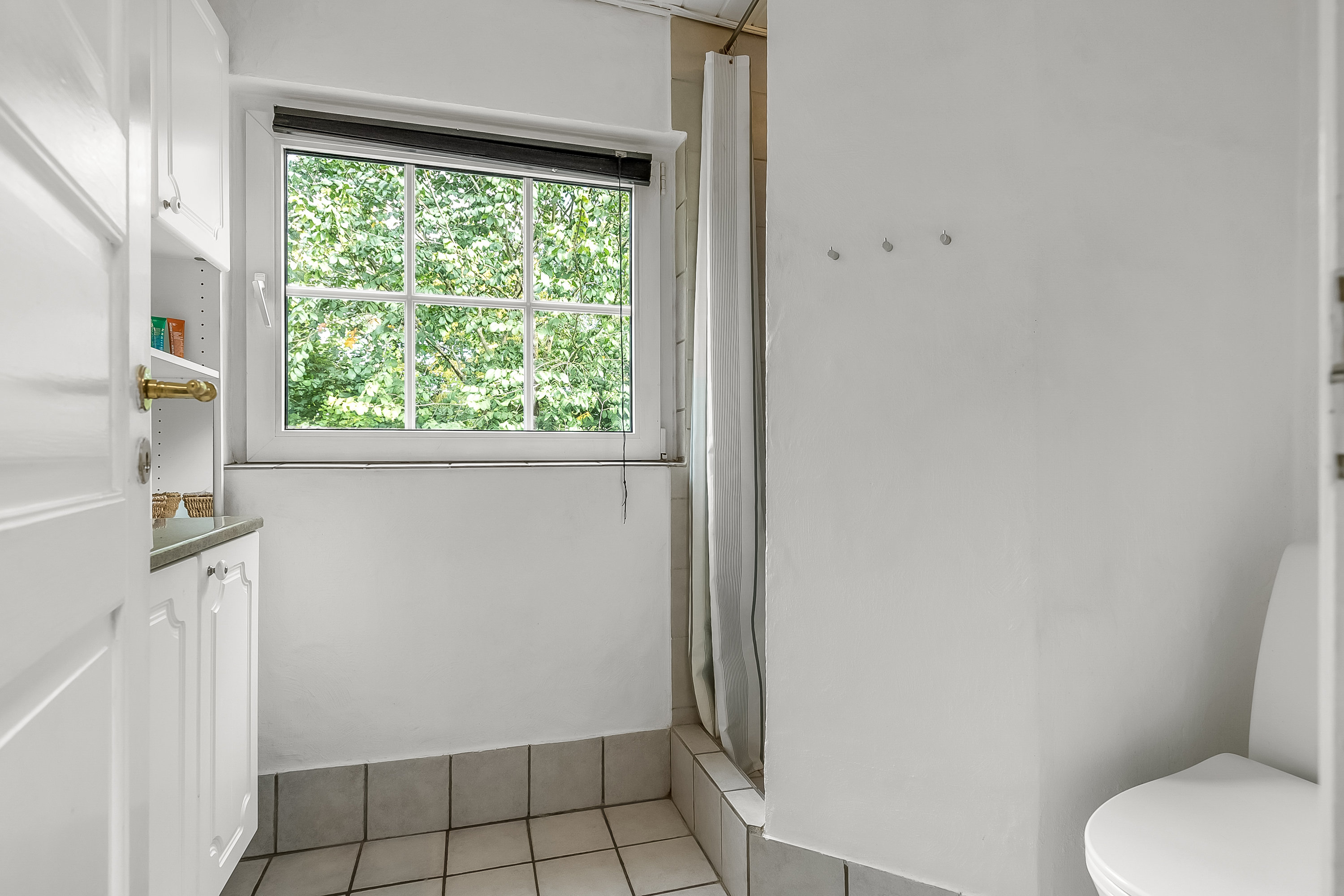 Fremhævet badeværelse billede i fuldskærmstilstand. Billede af Jægervænget 30, Nørremarken, 7100 Vejle