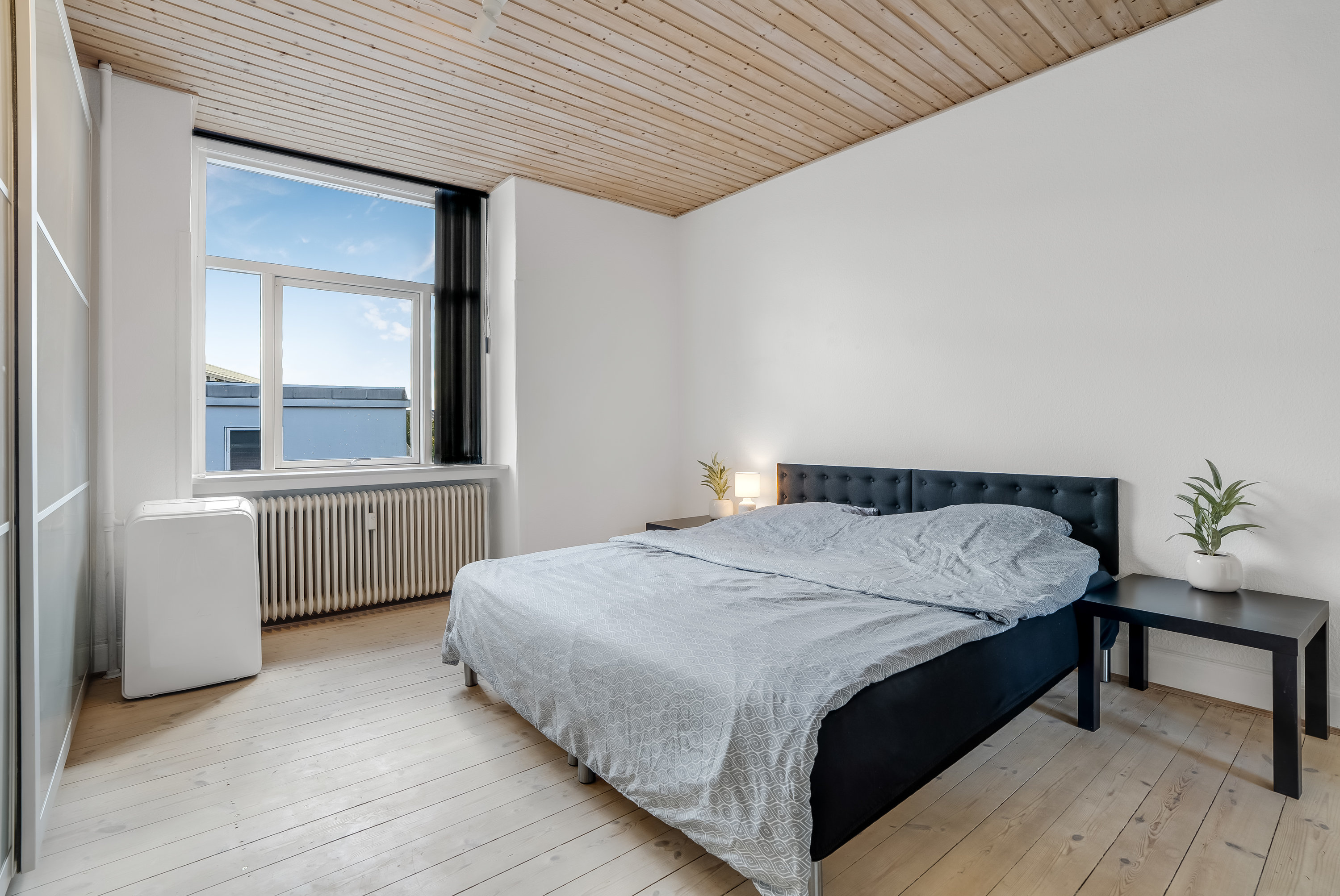 Fremhævet soveværelse billede i fuldskærmstilstand. Billede af Slangerupgade 14B, 2. tv., 3400 Hillerød