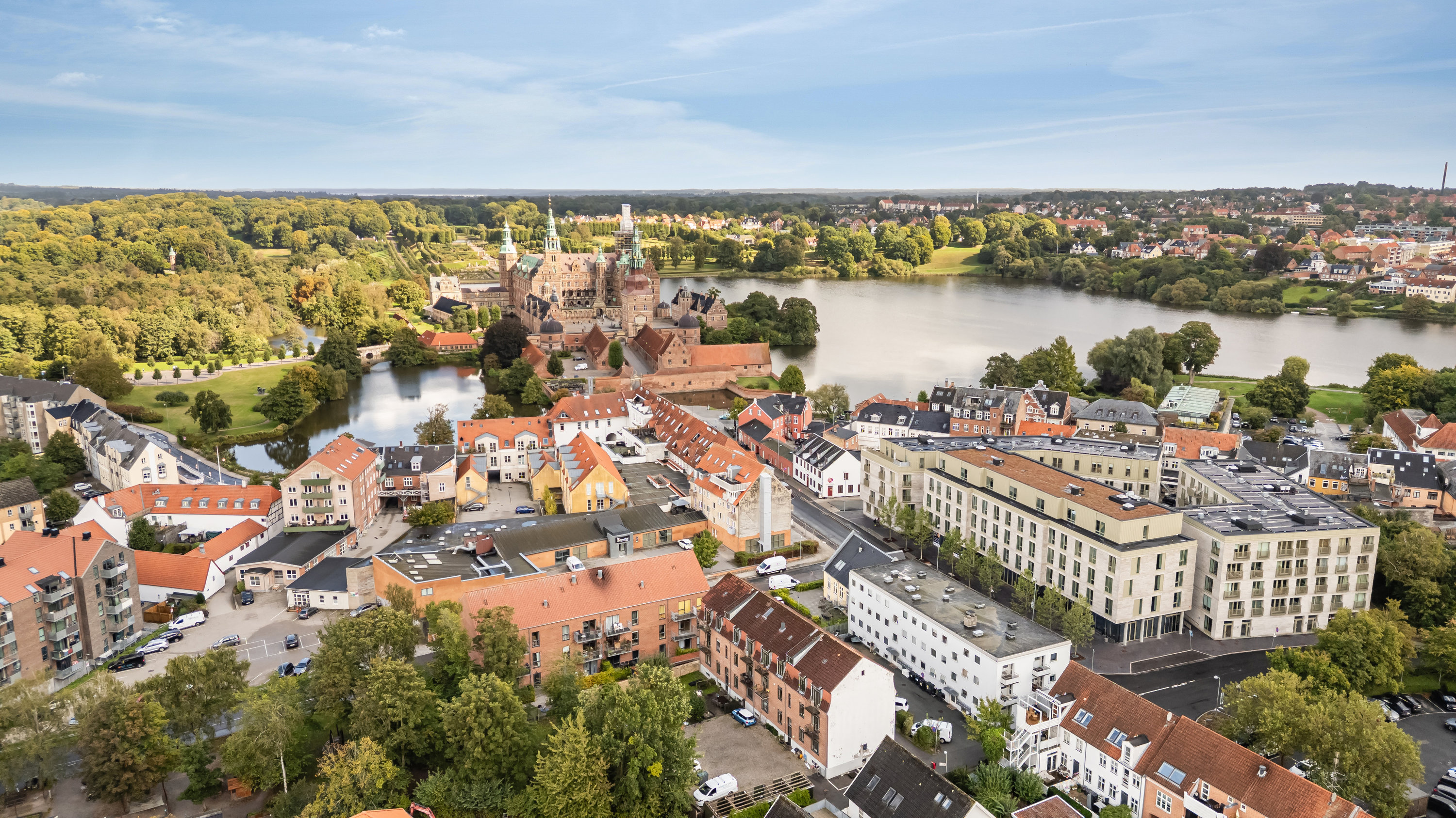 Fremhævet andet billede i fuldskærmstilstand. Billede af Slangerupgade 14B, 2. tv., 3400 Hillerød