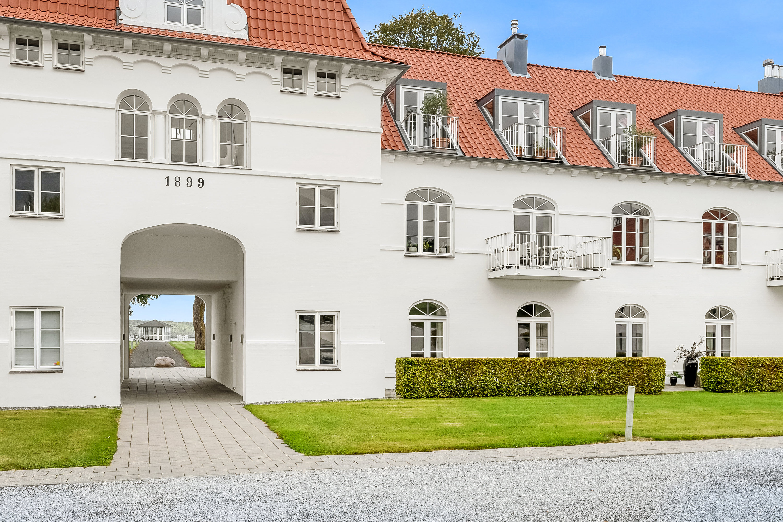 Fremhævet ejendommen billede i fuldskærmstilstand. Billede af Brejning Strand 1C, st.. th., Brejning, 7080 Børkop