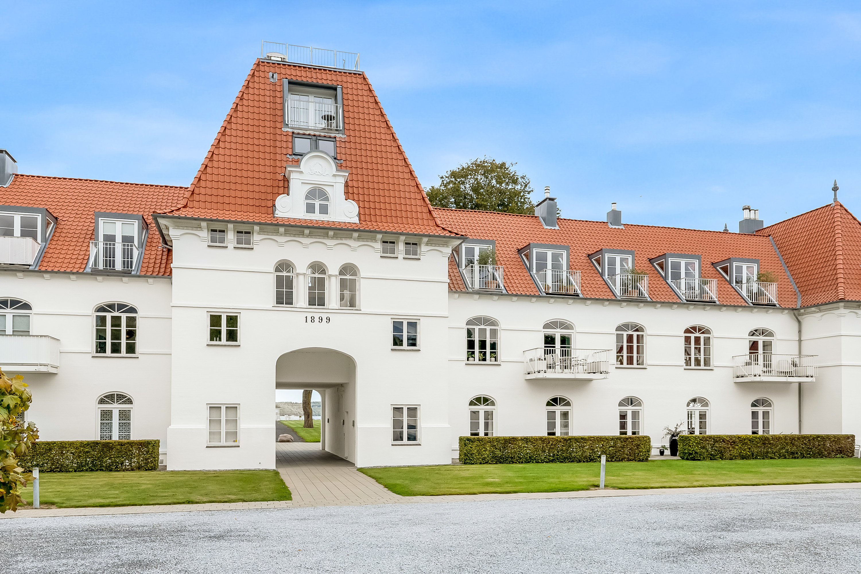Fremhævet ejendommen billede i fuldskærmstilstand. Billede af Brejning Strand 1C, st.. th., Brejning, 7080 Børkop