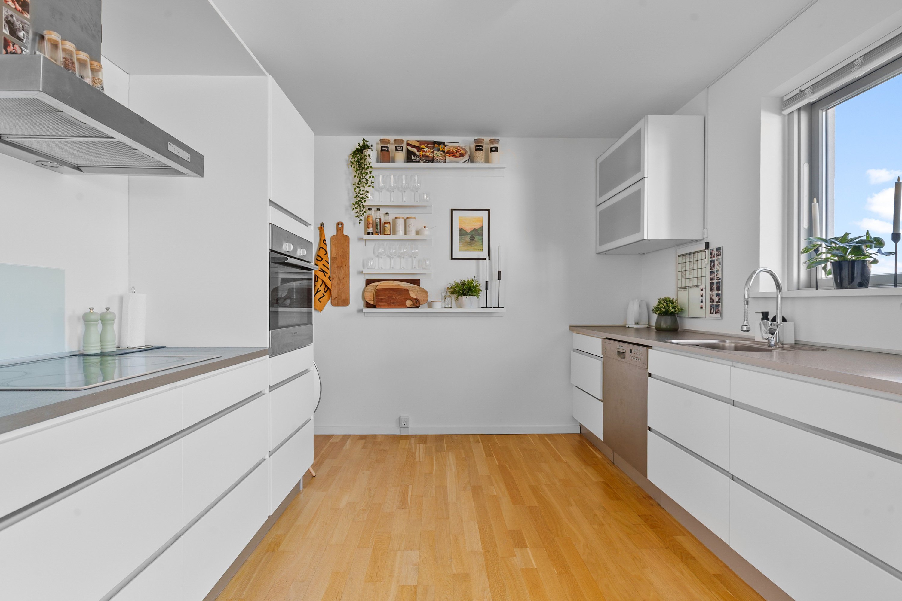 Fremhævet køkken billede i fuldskærmstilstand. Billede af Kong Haralds Park 3L, 2. th., Smørumnedre, 2765 Smørum