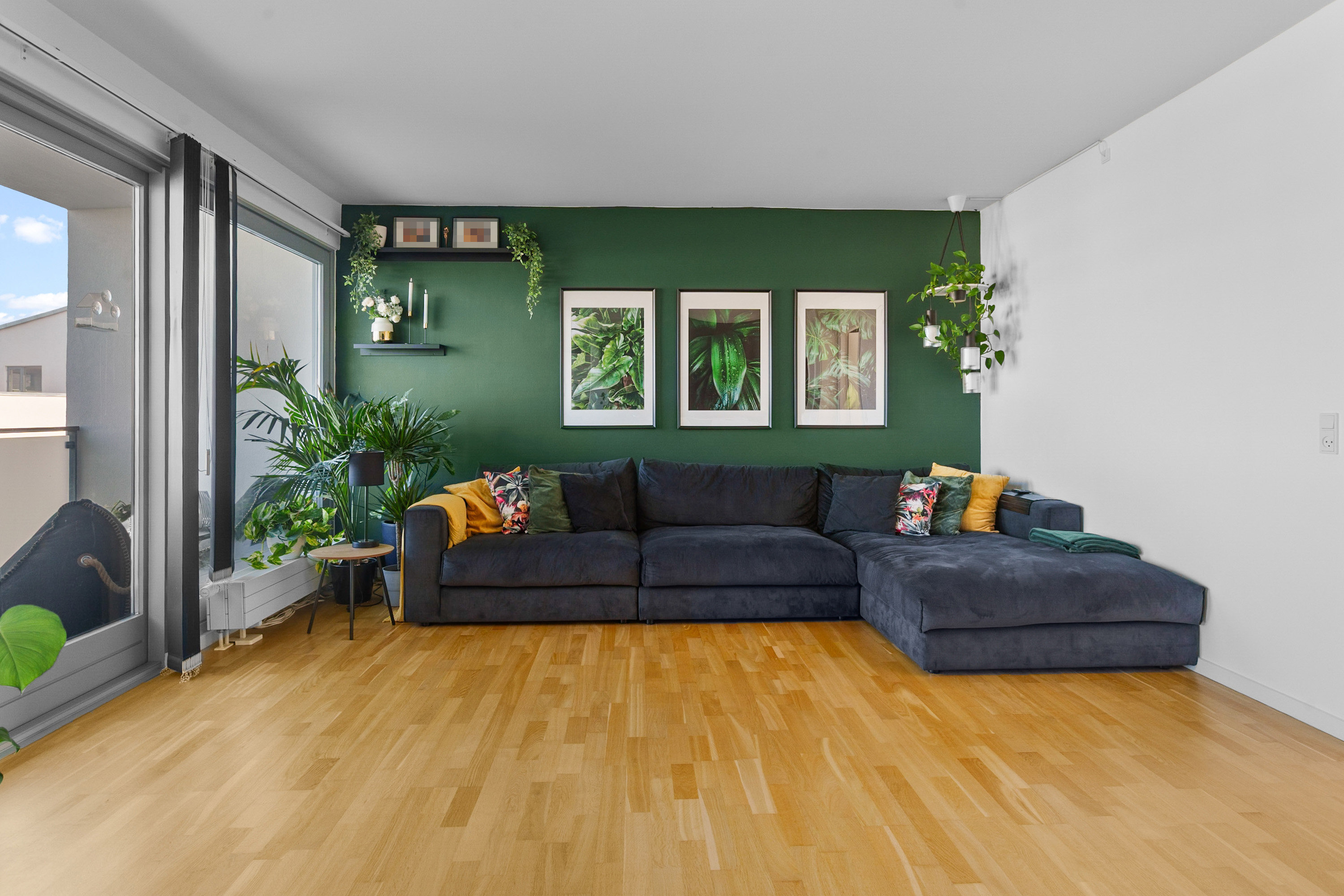 Fremhævet stue billede i fuldskærmstilstand. Billede af Kong Haralds Park 3L, 2. th., Smørumnedre, 2765 Smørum