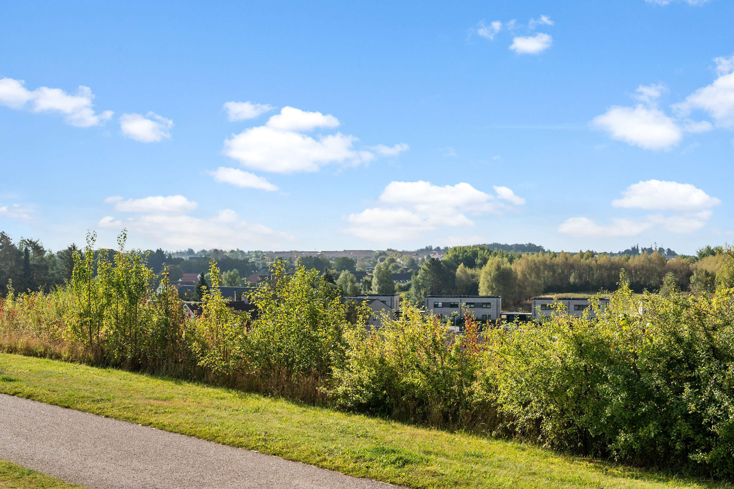 Fremhævet ude billede i fuldskærmstilstand. Billede af Kong Haralds Park 3L, 2. th., Smørumnedre, 2765 Smørum