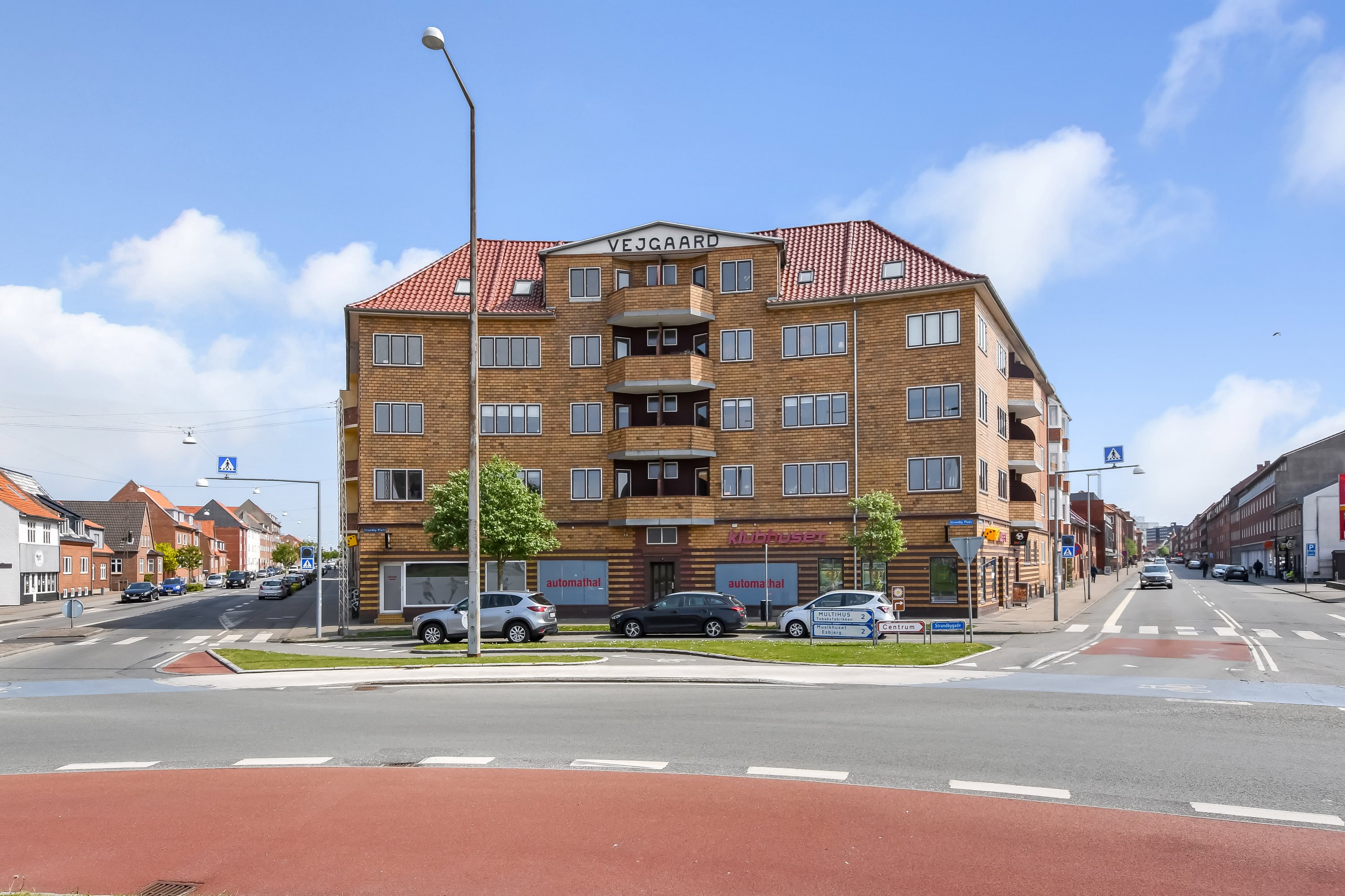 Miniaturebillede 2: ejendommen. Billede af Strandby Plads 1, 3. th., 6700 Esbjerg