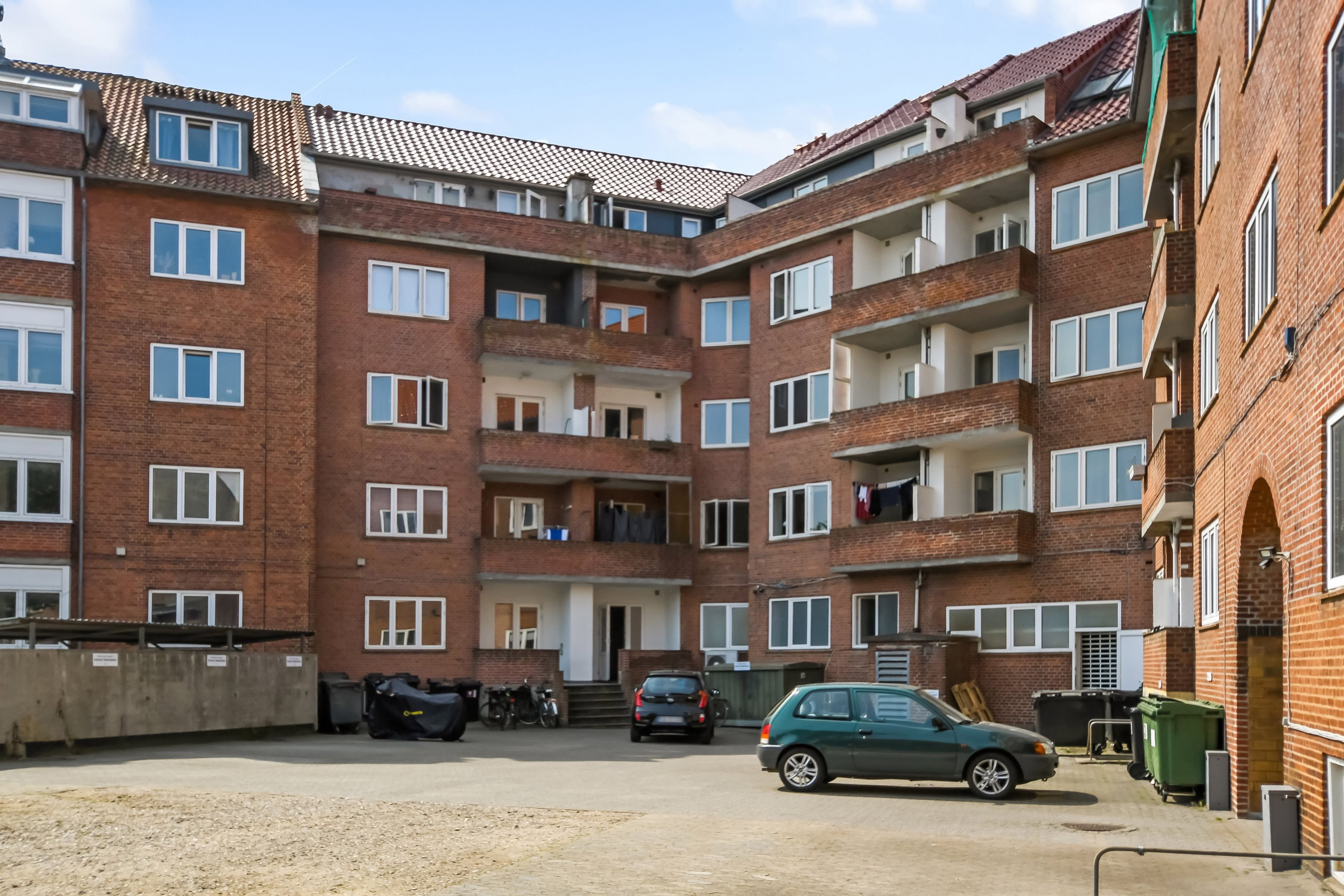 Fremhævet ejendommen billede i fuldskærmstilstand. Billede af Strandby Plads 1, 3. th., 6700 Esbjerg