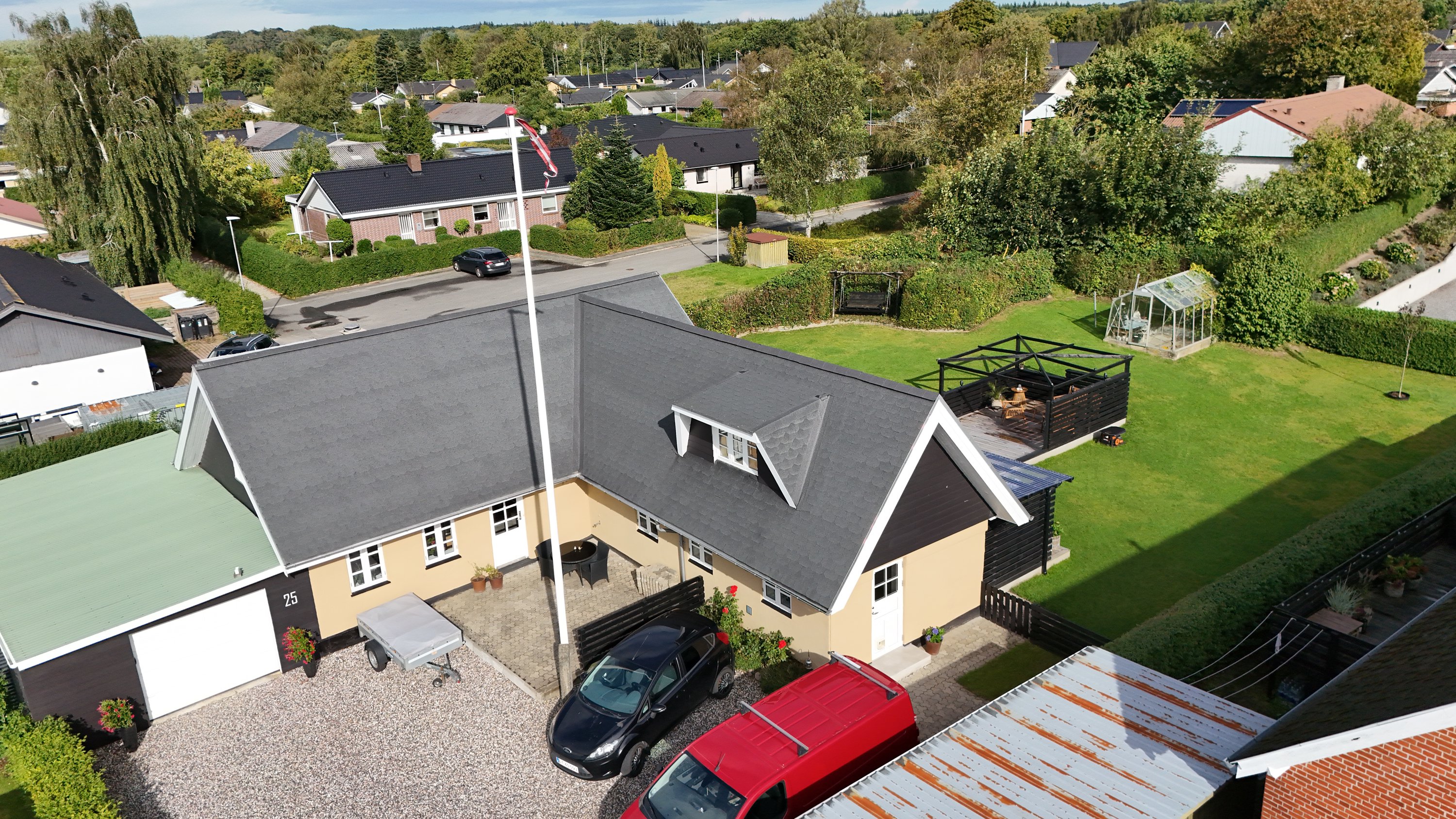 Fremhævet luftfoto billede i fuldskærmstilstand. Billede af Blåkildevej 25, 9510 Arden