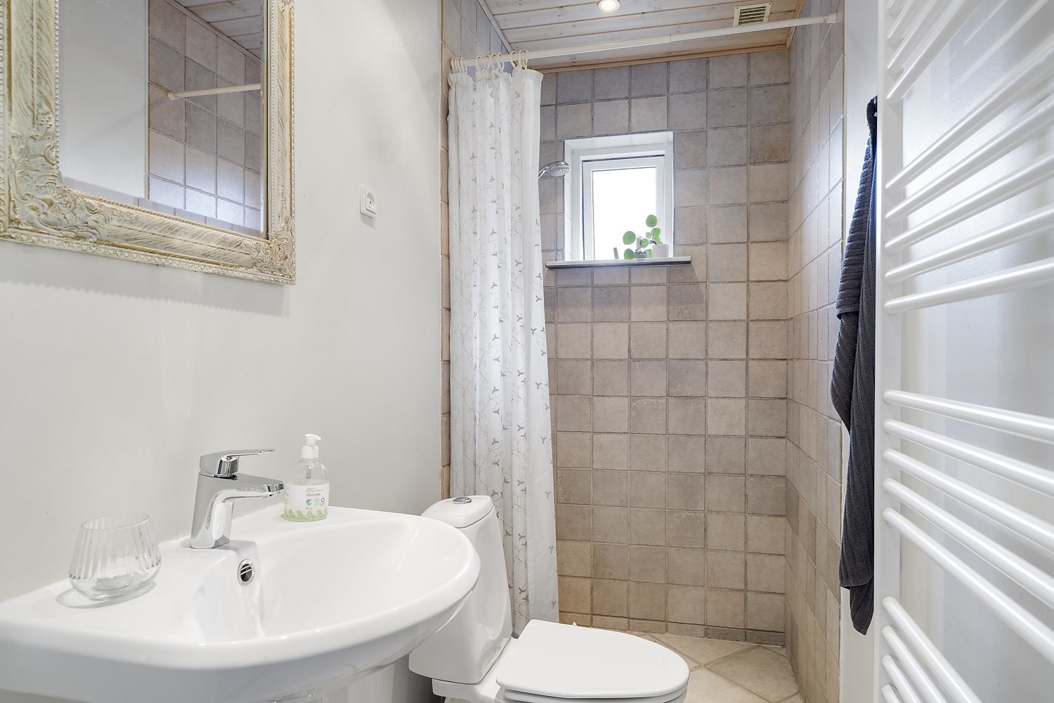 Fremhævet  billede i fuldskærmstilstand. Billede af Kildevej 4, 7500 Holstebro