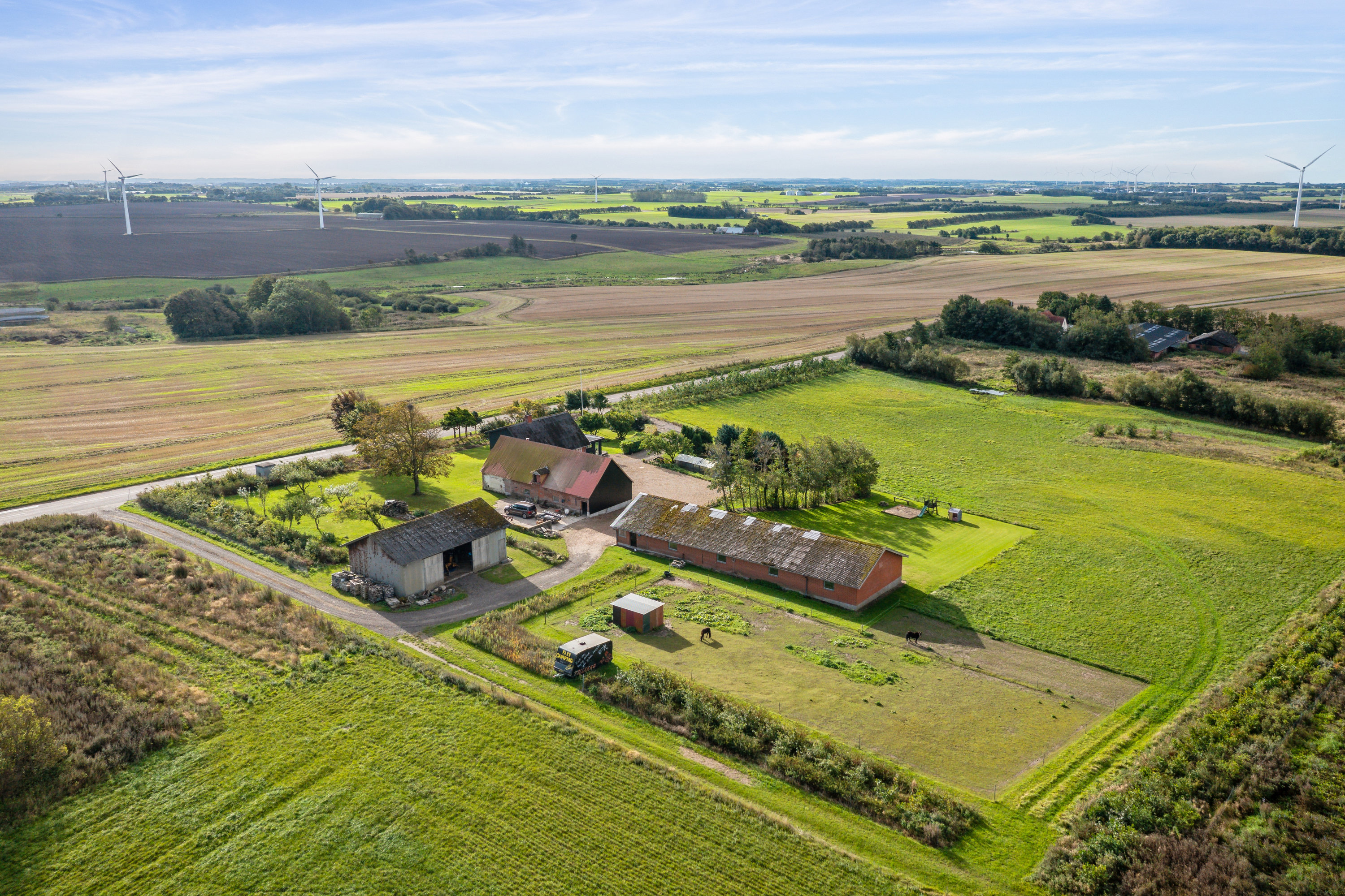 Fremhævet luftfoto billede i fuldskærmstilstand. Billede af Viumvej 16, 7870 Roslev