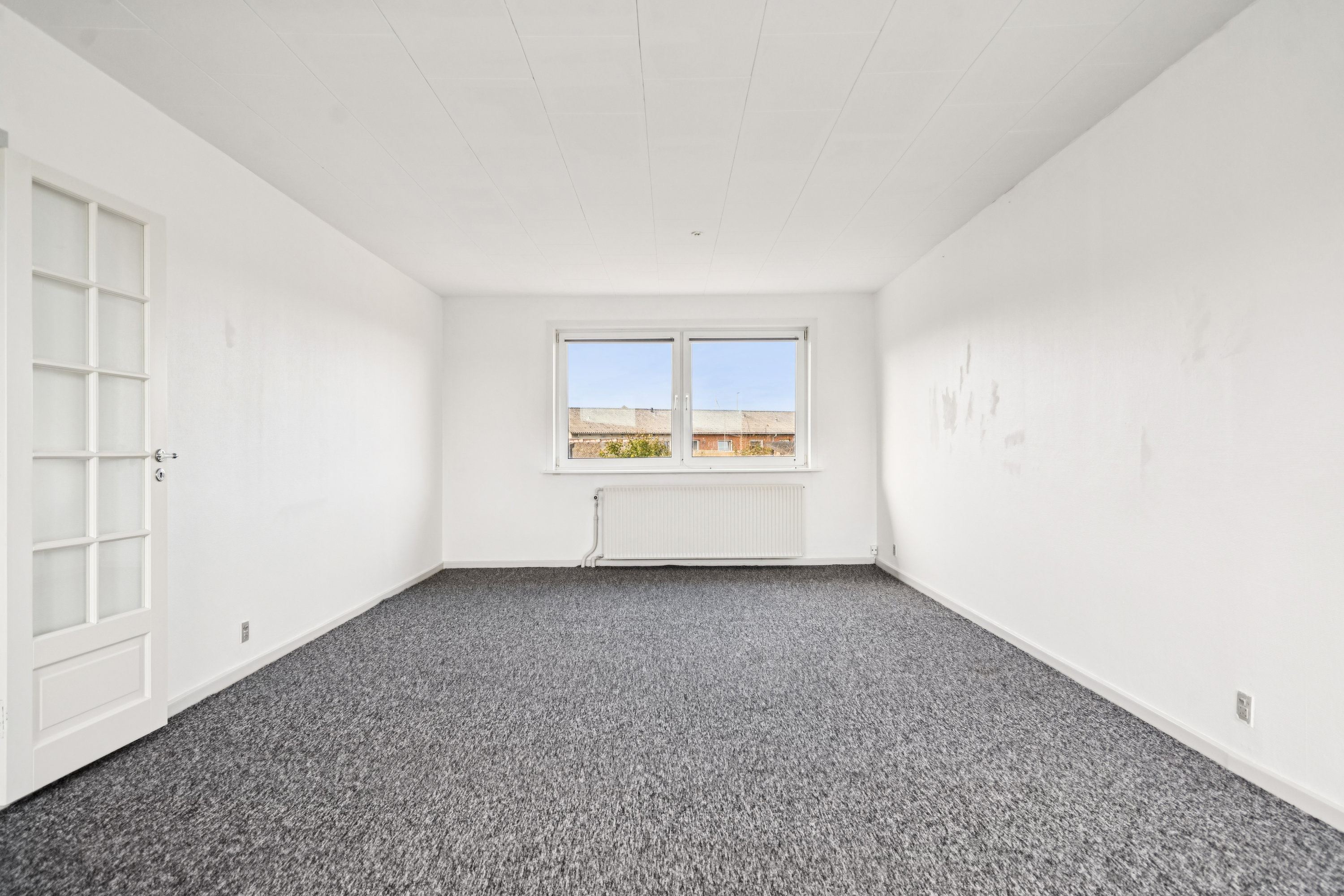 Fremhævet stue billede i fuldskærmstilstand. Billede af Vesterled 40, 9850 Hirtshals