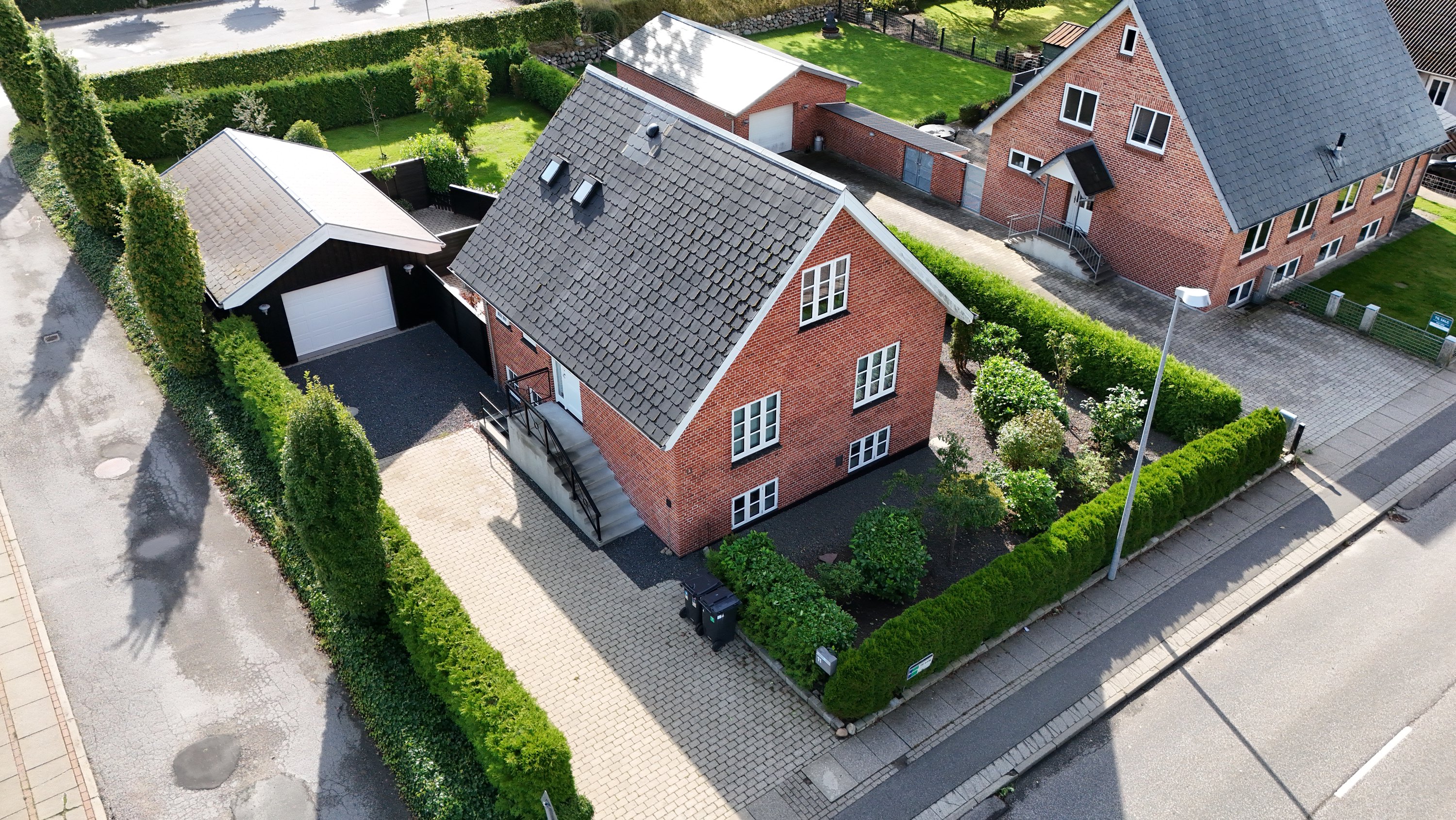 Fremhævet luftfoto billede i fuldskærmstilstand. Billede af Myhlenbergvej 11, 9510 Arden