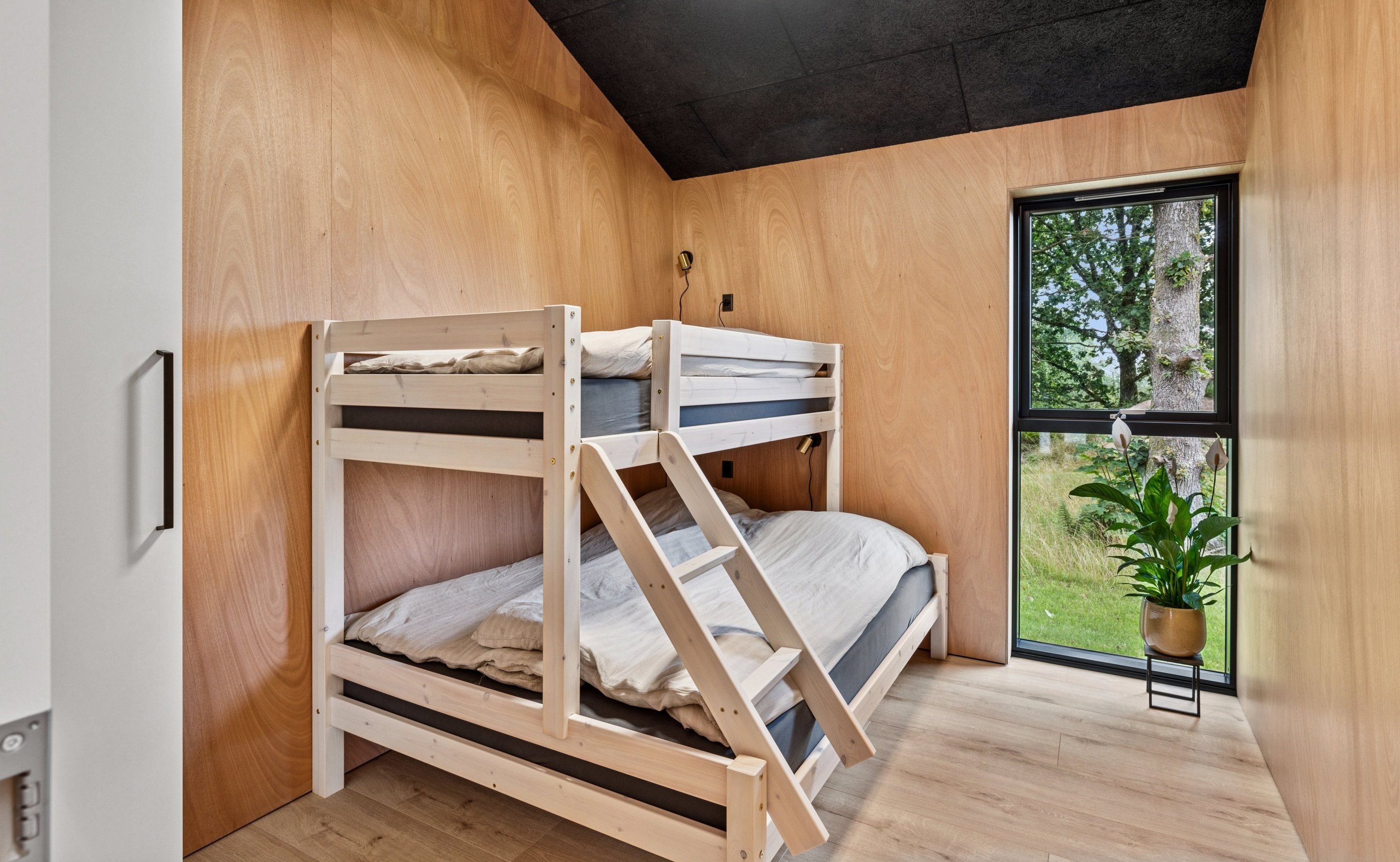 Fremhævet værelse billede i fuldskærmstilstand. Billede af Lynderupvej 65D, Lynderup, 8832 Skals