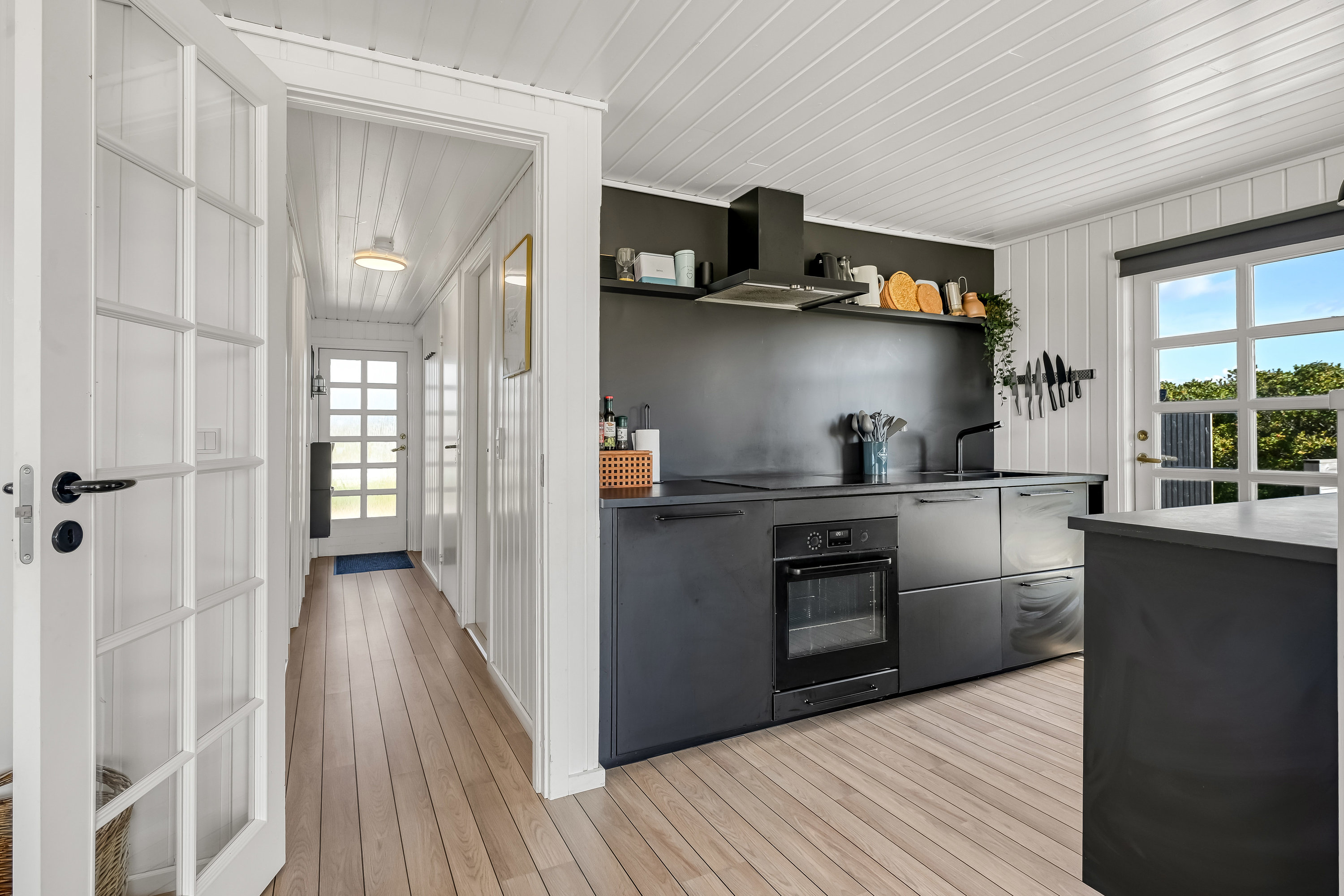 Fremhævet køkken billede i fuldskærmstilstand. Billede af Søndermarken 31, Sønderho, 6720 Fanø