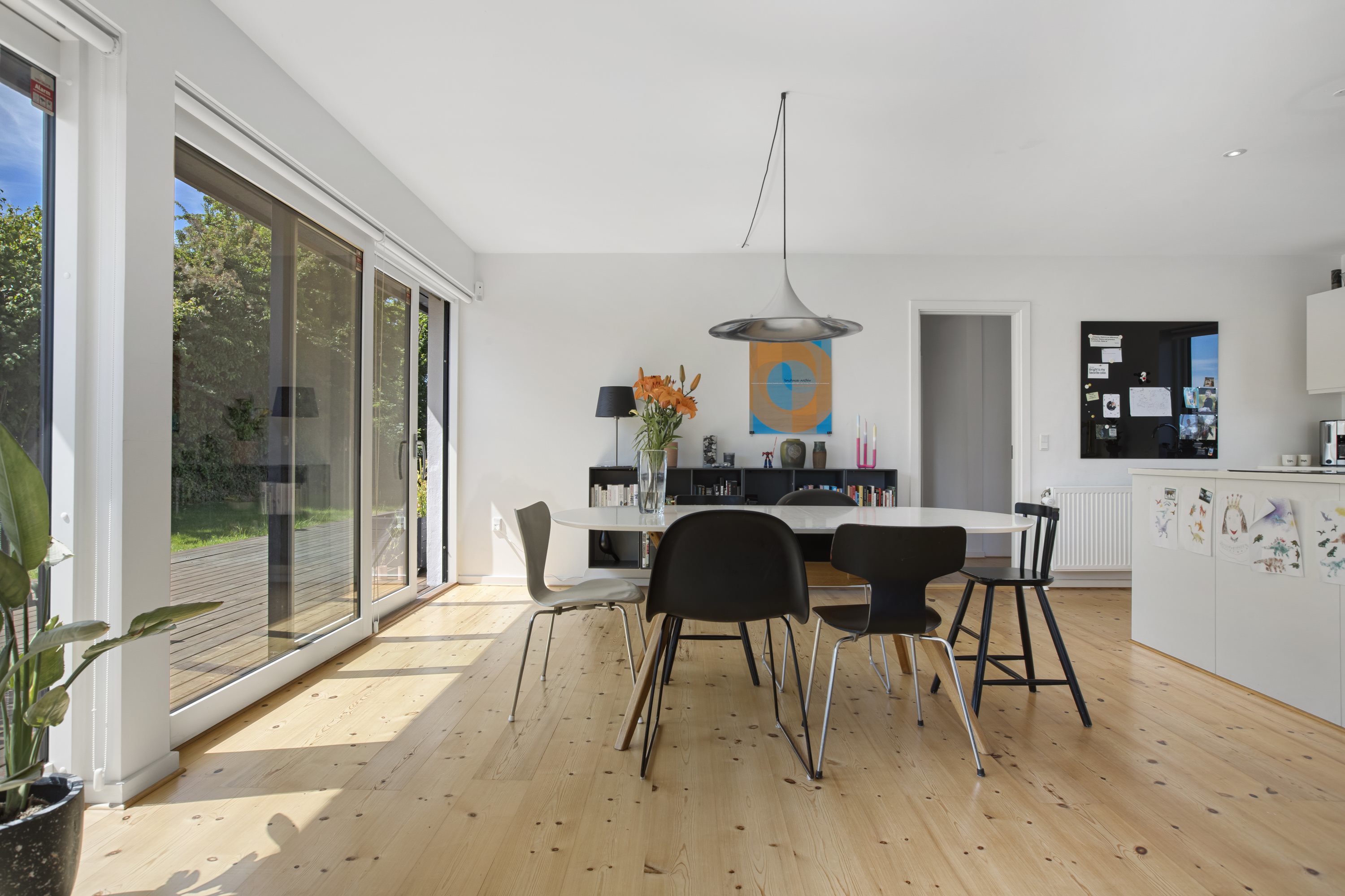 Fremhævet spiseplads billede i fuldskærmstilstand. Billede af Torndalsvej 12, 2650 Hvidovre