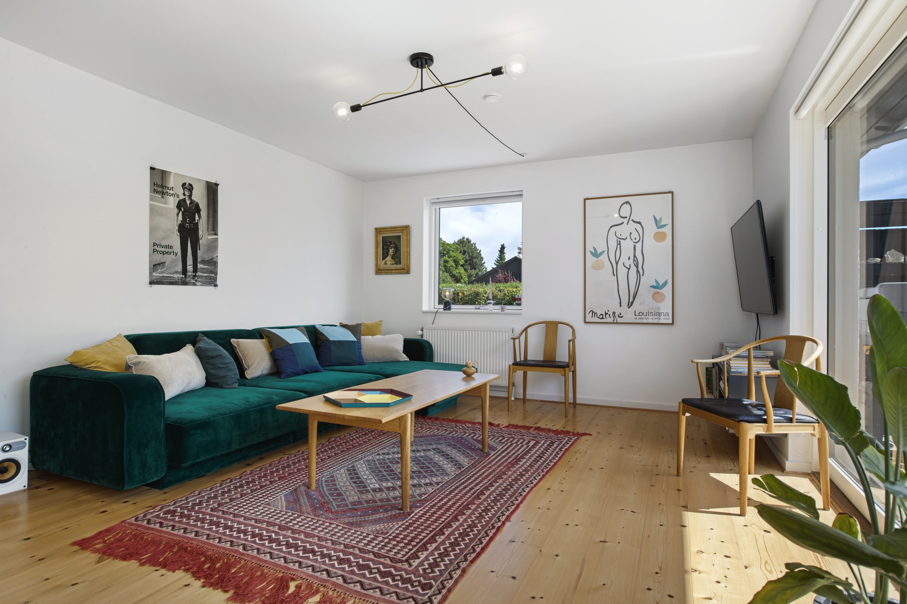 Fremhævet stue billede i fuldskærmstilstand. Billede af Torndalsvej 12, 2650 Hvidovre