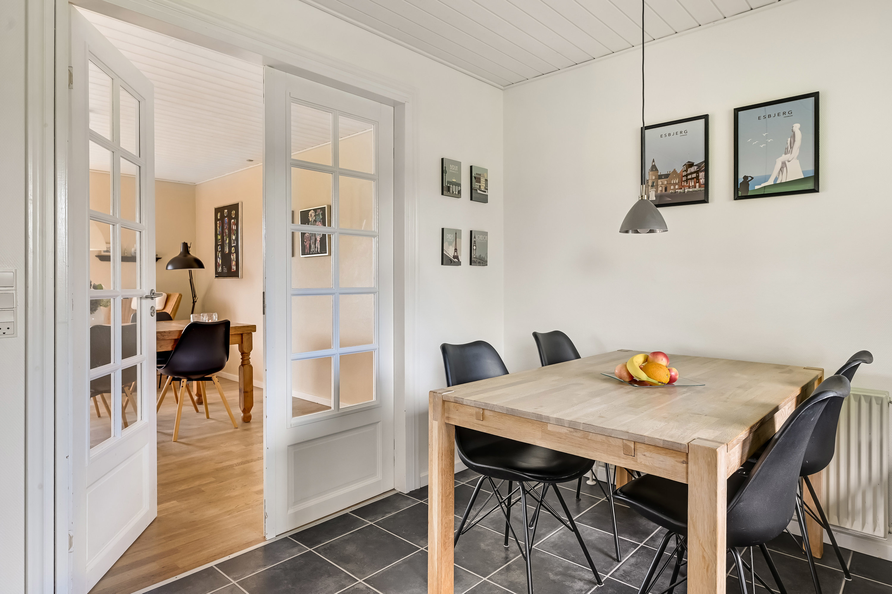 Fremhævet stue billede i fuldskærmstilstand. Billede af Marsvænget 41, 6710 Esbjerg V