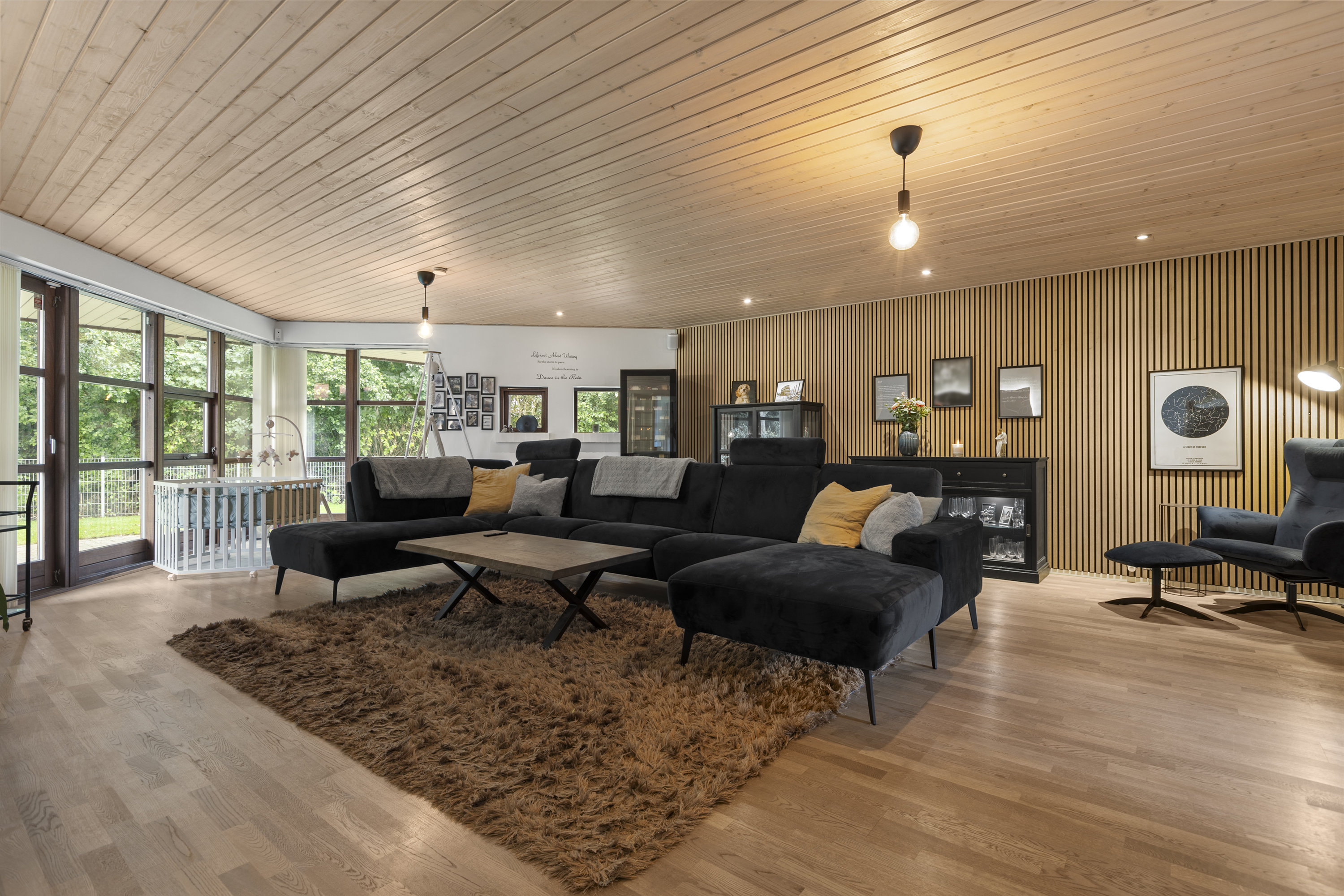 Fremhævet stue billede i fuldskærmstilstand. Billede af Bøgelunden 6, 4180 Sorø