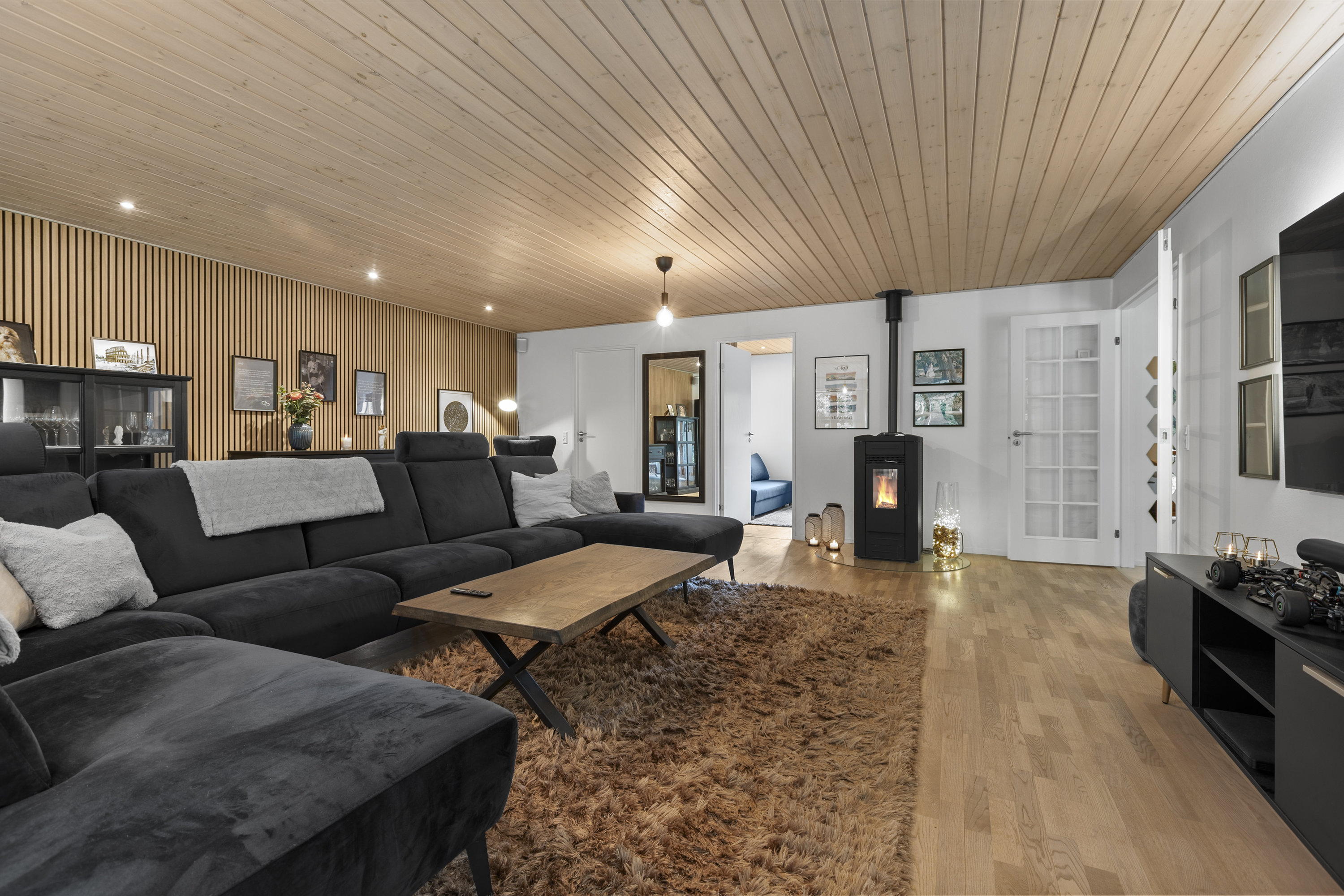 Fremhævet stue billede i fuldskærmstilstand. Billede af Bøgelunden 6, 4180 Sorø