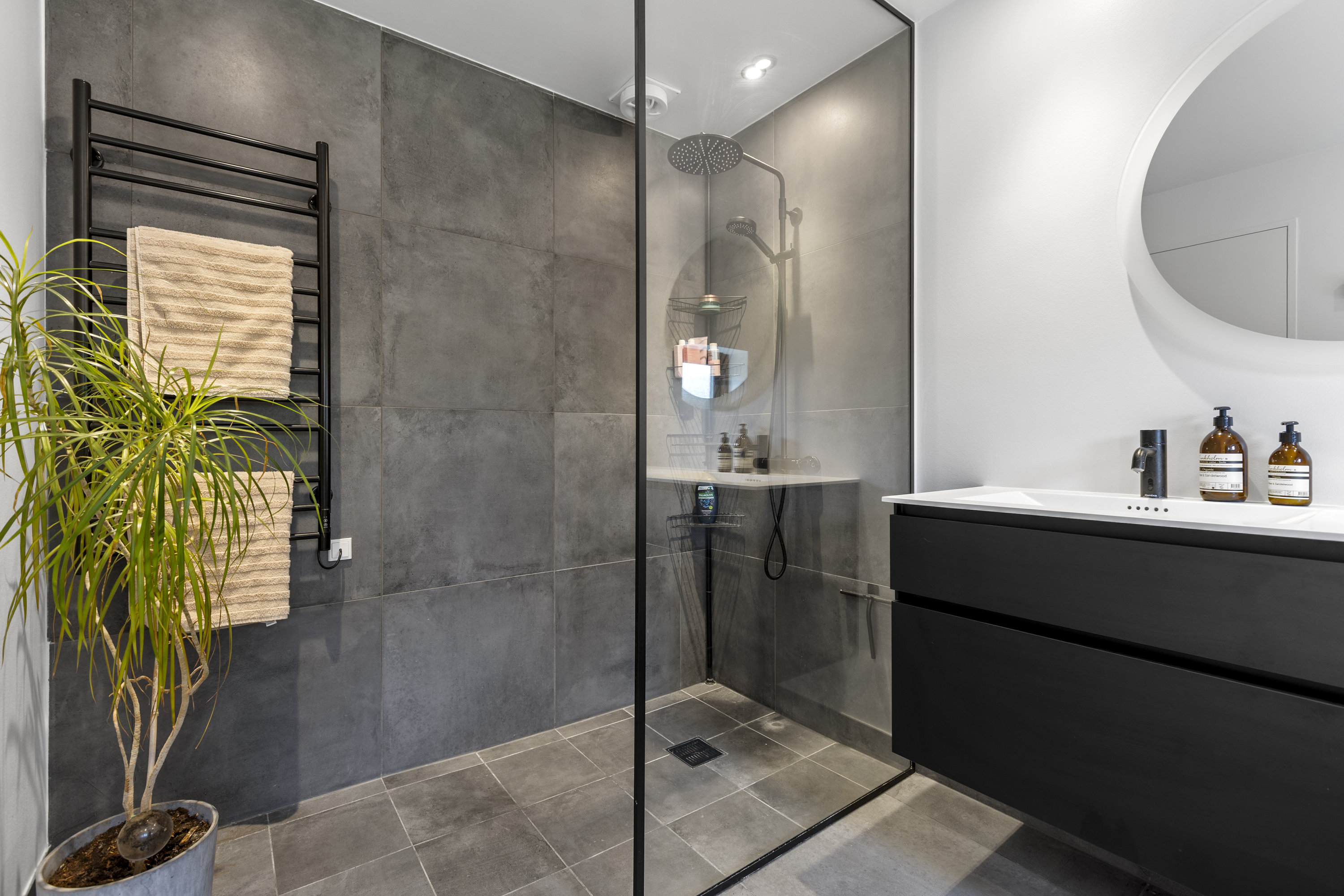 Fremhævet badeværelse billede i fuldskærmstilstand. Billede af Bøgelunden 6, 4180 Sorø