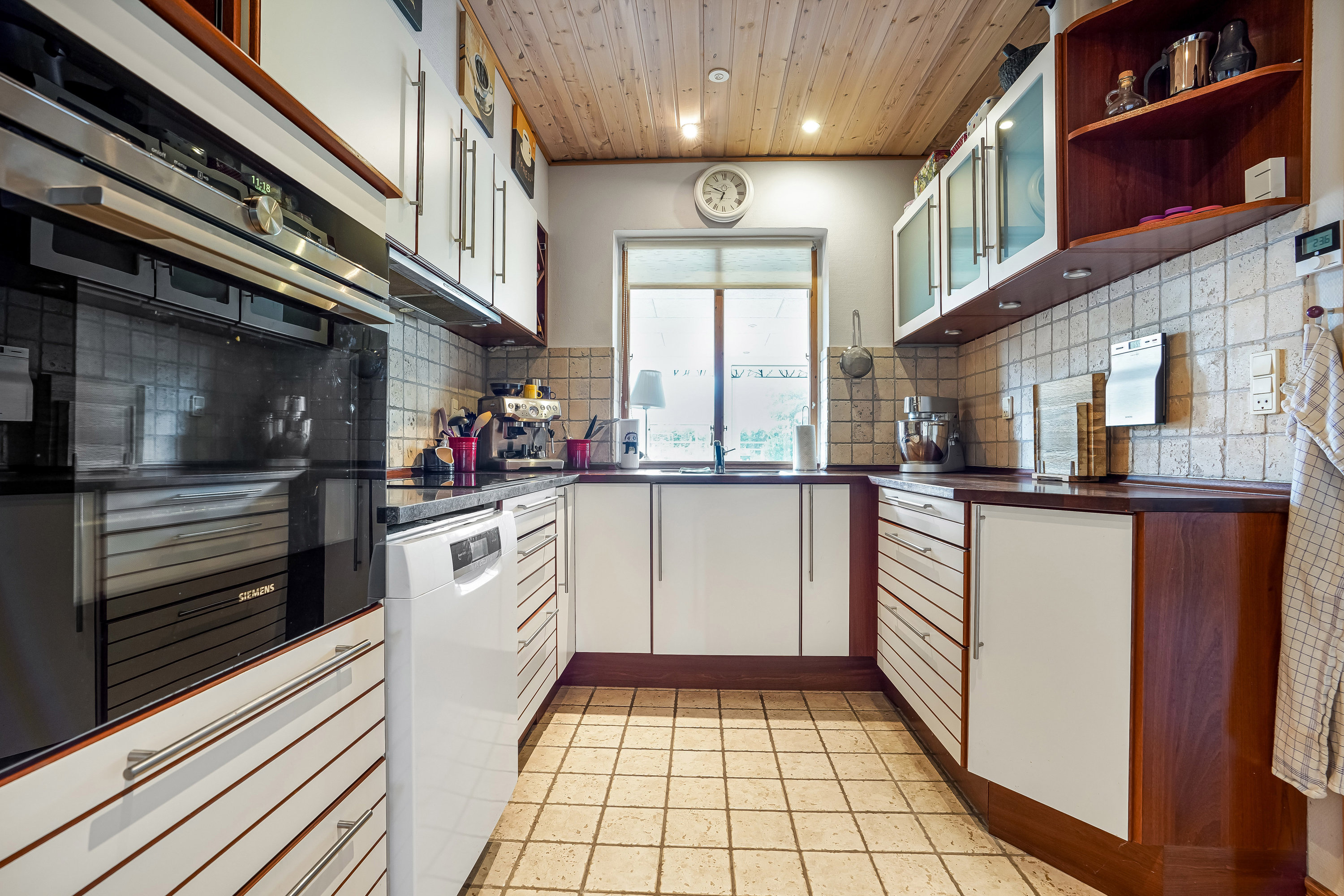 Fremhævet køkken billede i fuldskærmstilstand. Billede af Odensevej 51, Verninge, 5690 Tommerup