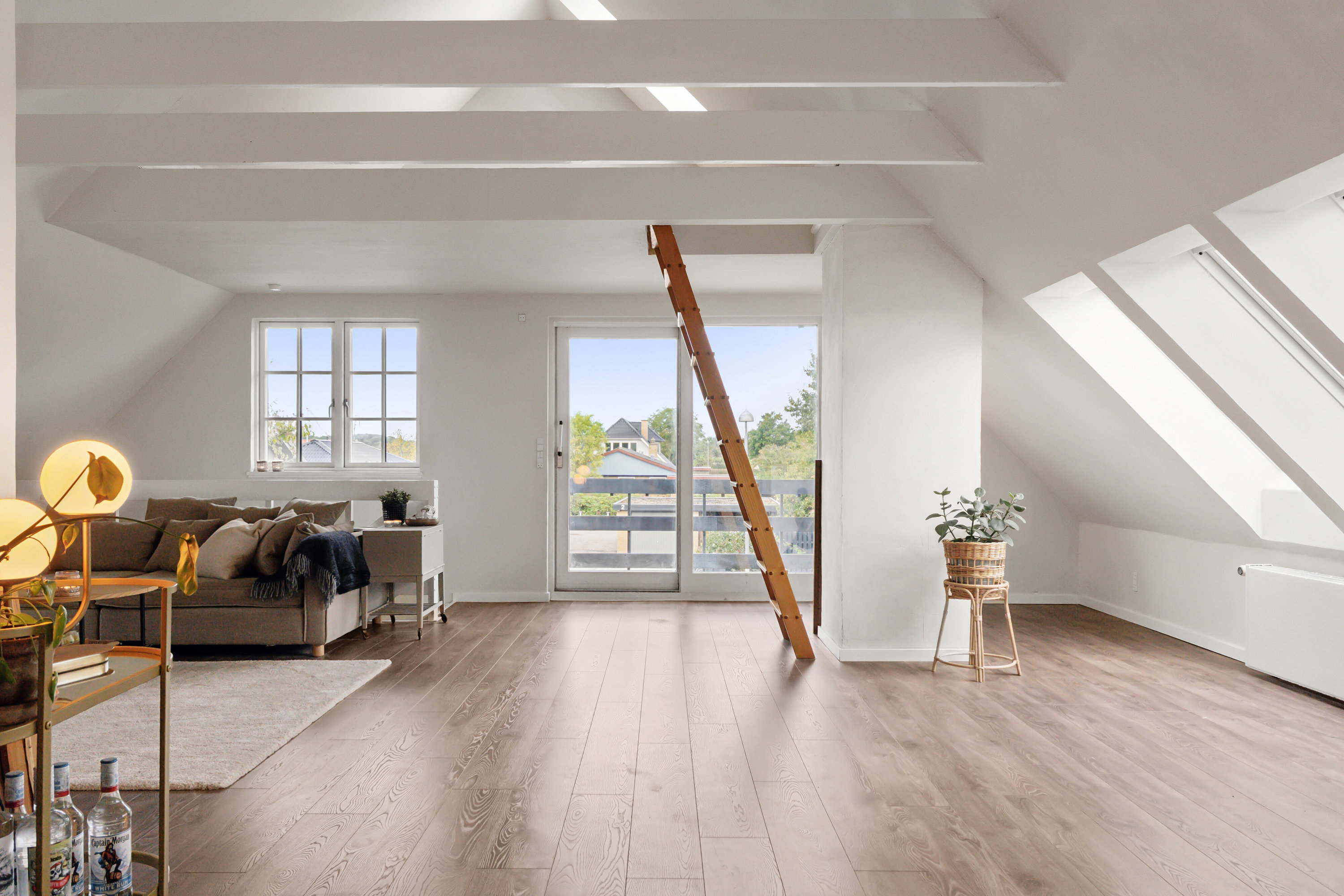 Fremhævet stue billede i fuldskærmstilstand. Billede af Bovelgårdsvej 1, Gershøj, 4070 Kirke Hyllinge