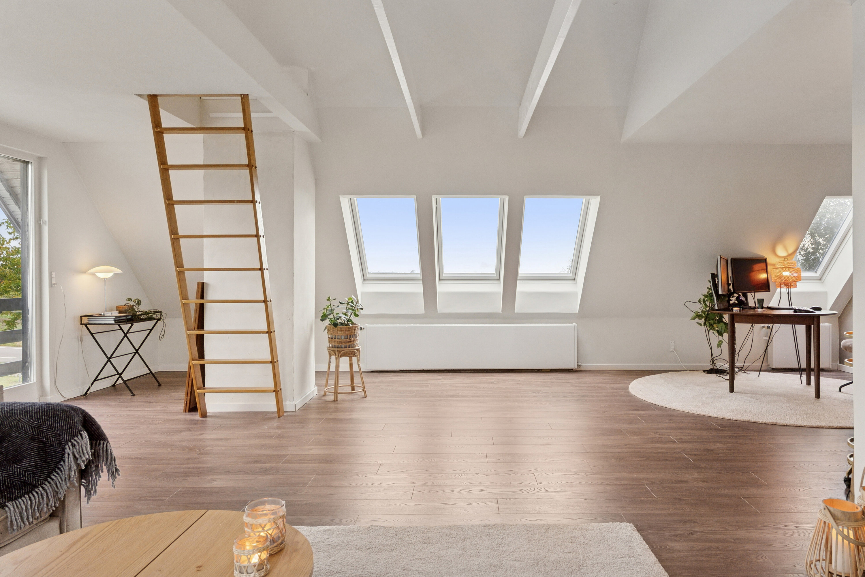 Fremhævet stue billede i fuldskærmstilstand. Billede af Bovelgårdsvej 1, Gershøj, 4070 Kirke Hyllinge