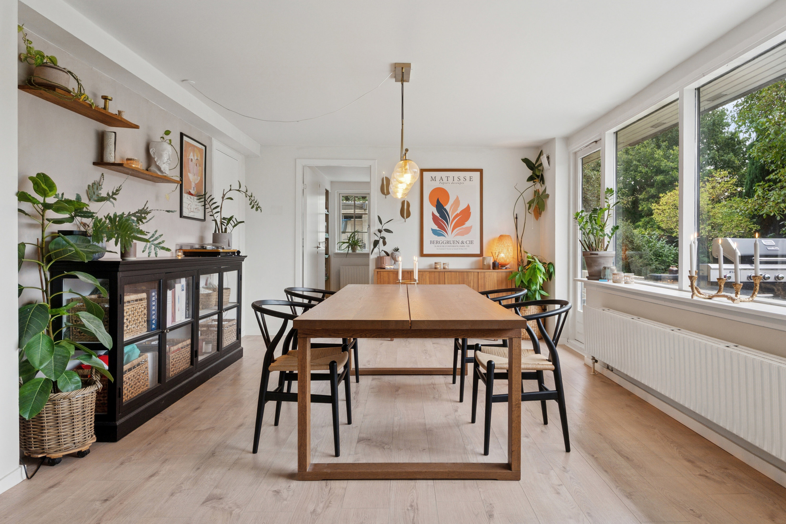 Fremhævet spisestue billede i fuldskærmstilstand. Billede af Bovelgårdsvej 1, Gershøj, 4070 Kirke Hyllinge