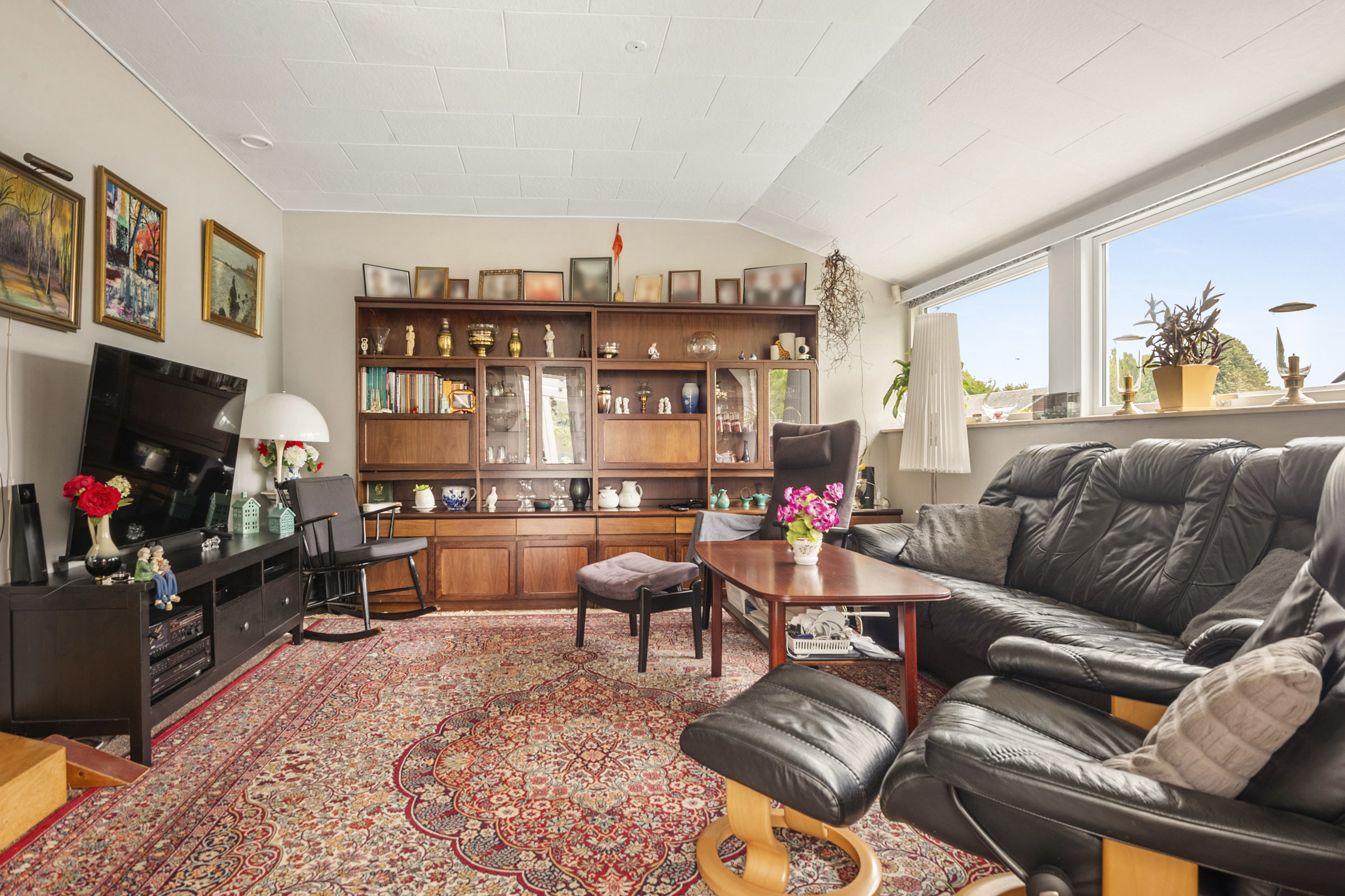 Fremhævet stue billede i fuldskærmstilstand. Billede af Parkvej 22, 8300 Odder