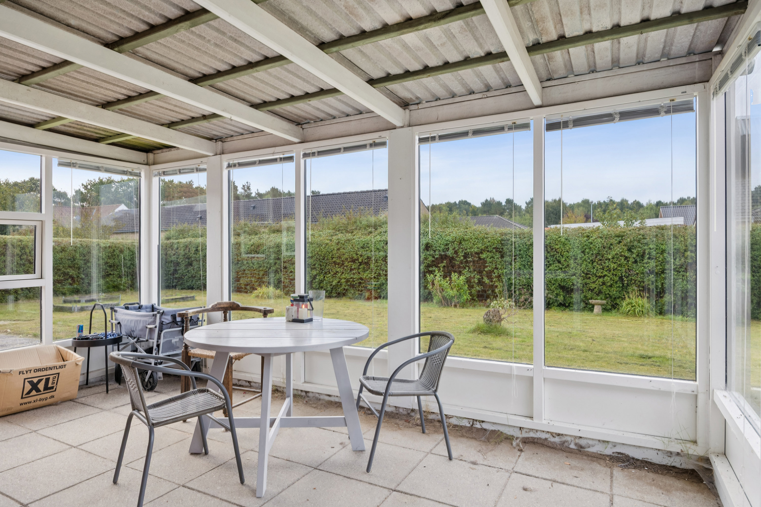 Fremhævet udestue billede i fuldskærmstilstand. Billede af Pilevænget 29, 8961 Allingåbro