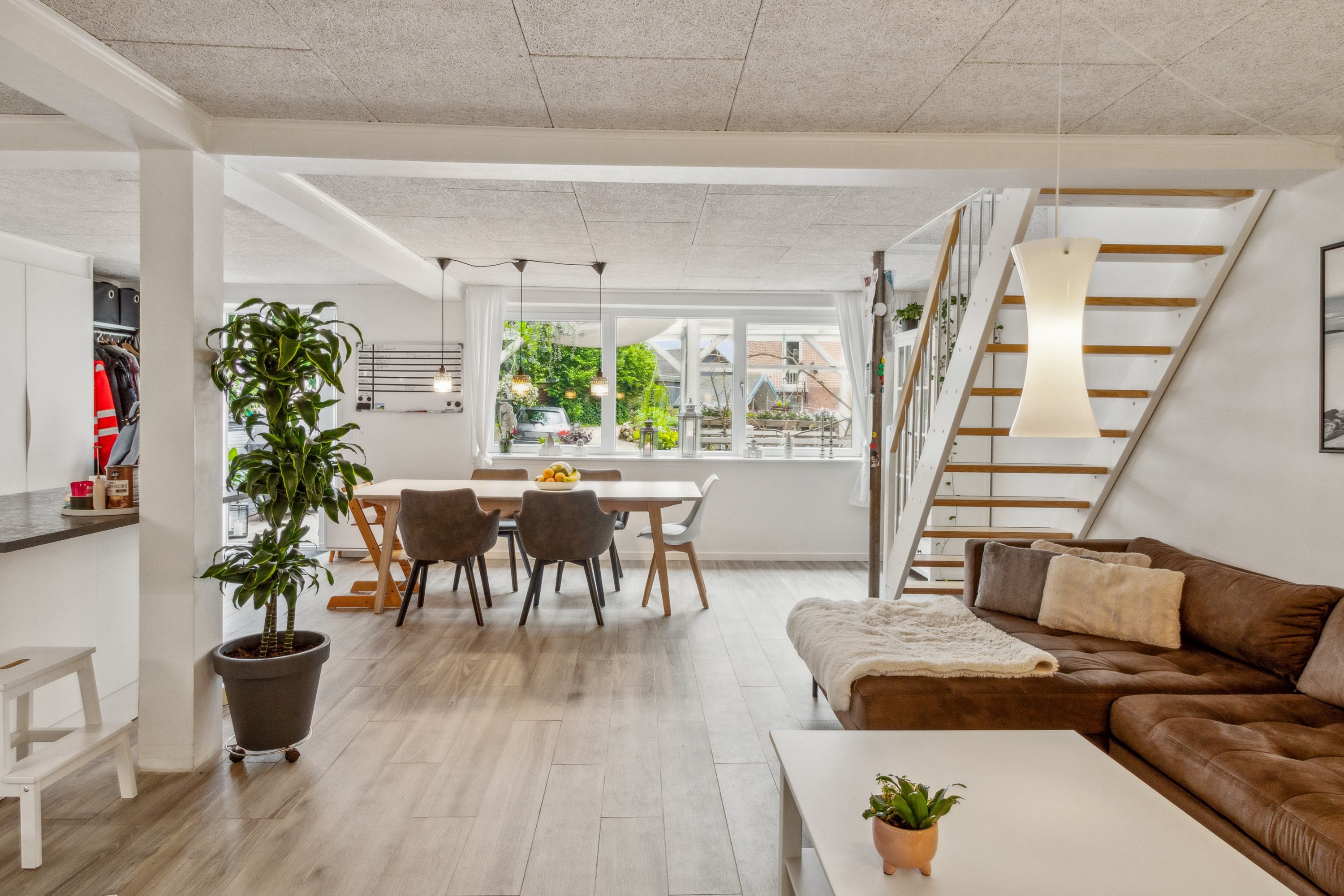 Fremhævet køkkenalrum billede i fuldskærmstilstand. Billede af Bakkegården 3, Rinkenæs, 6300 Gråsten