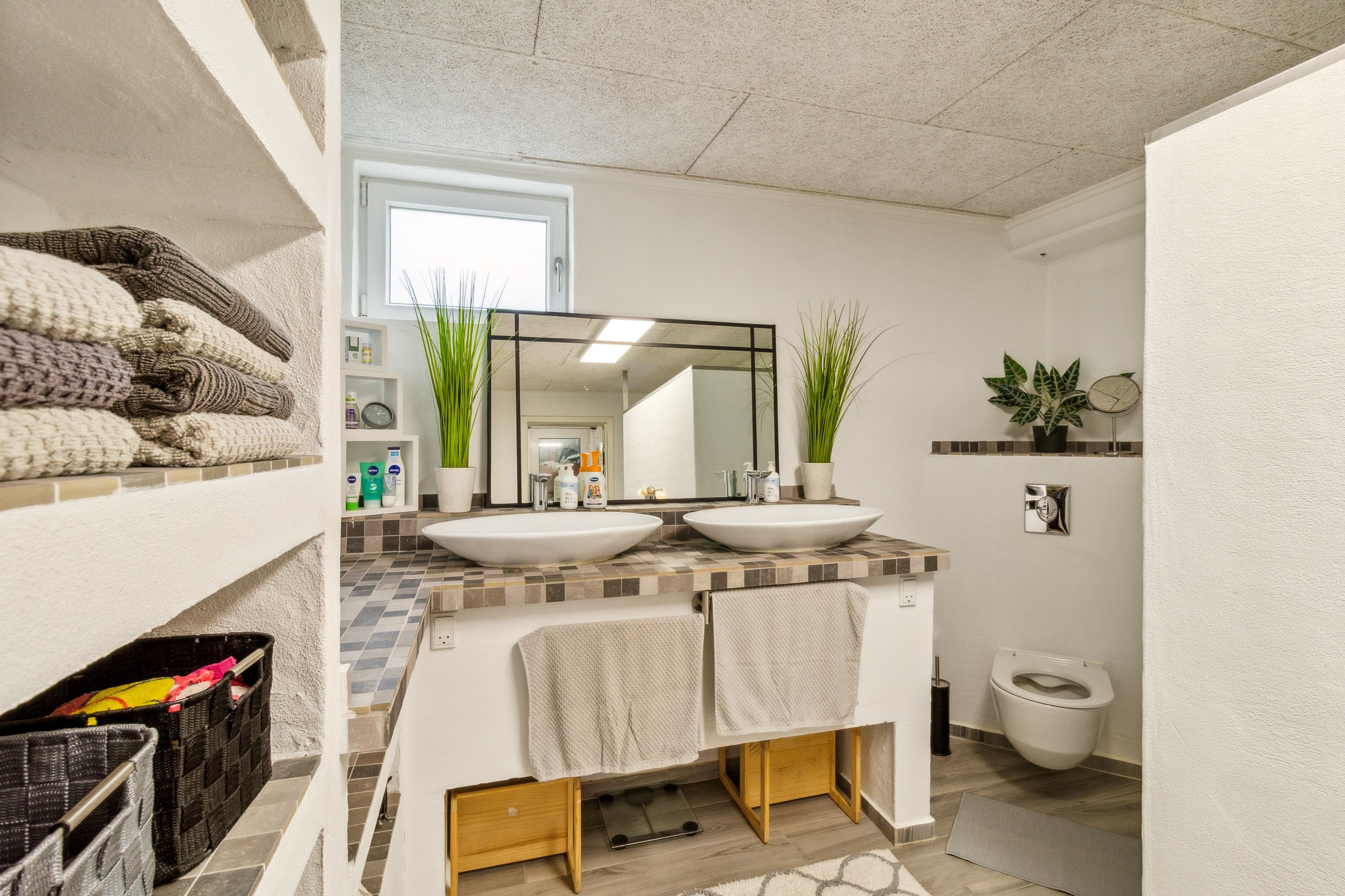 Fremhævet badeværelse billede i fuldskærmstilstand. Billede af Bakkegården 3, Rinkenæs, 6300 Gråsten