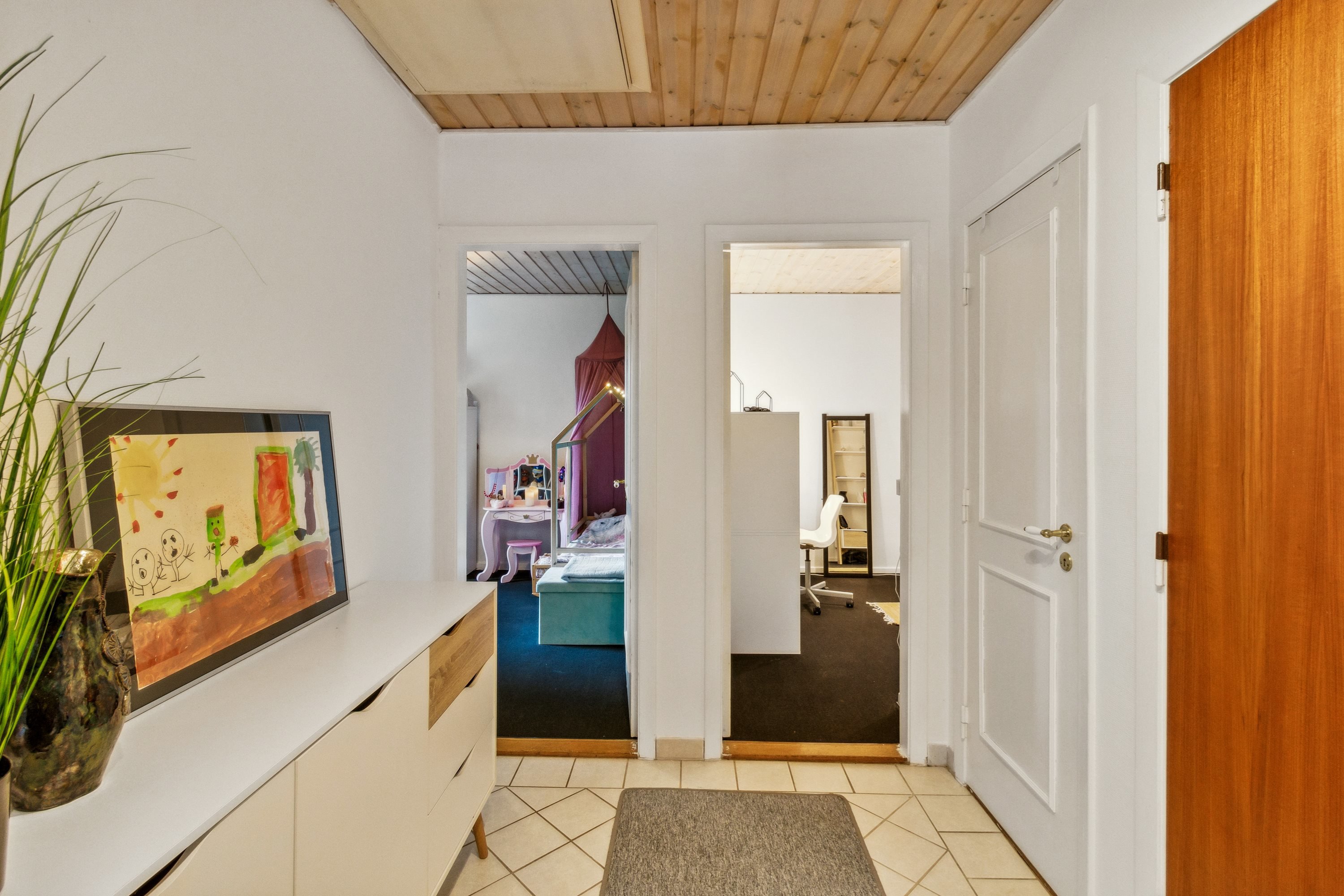 Fremhævet gang billede i fuldskærmstilstand. Billede af Bakkegården 3, Rinkenæs, 6300 Gråsten