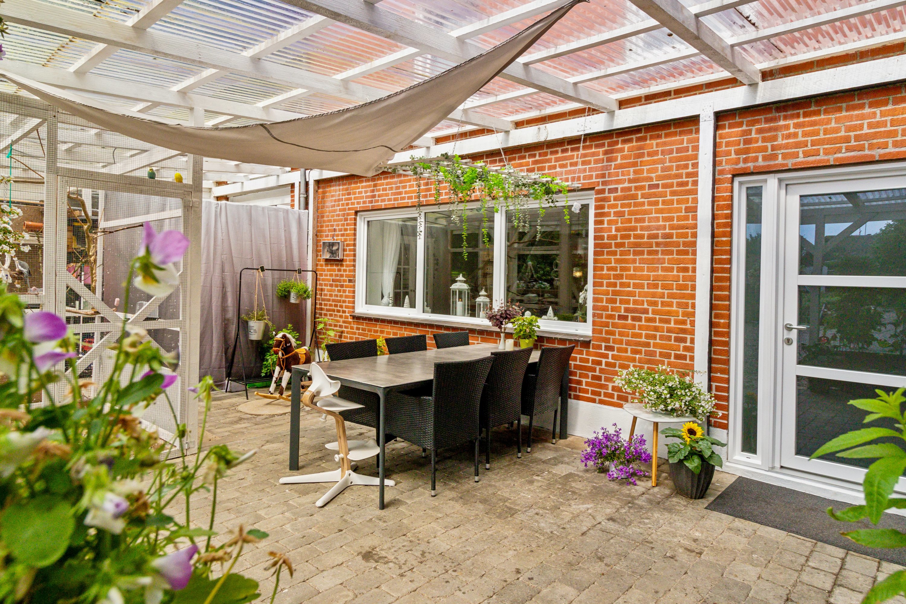 Fremhævet overdækket terrasse billede i fuldskærmstilstand. Billede af Bakkegården 3, Rinkenæs, 6300 Gråsten