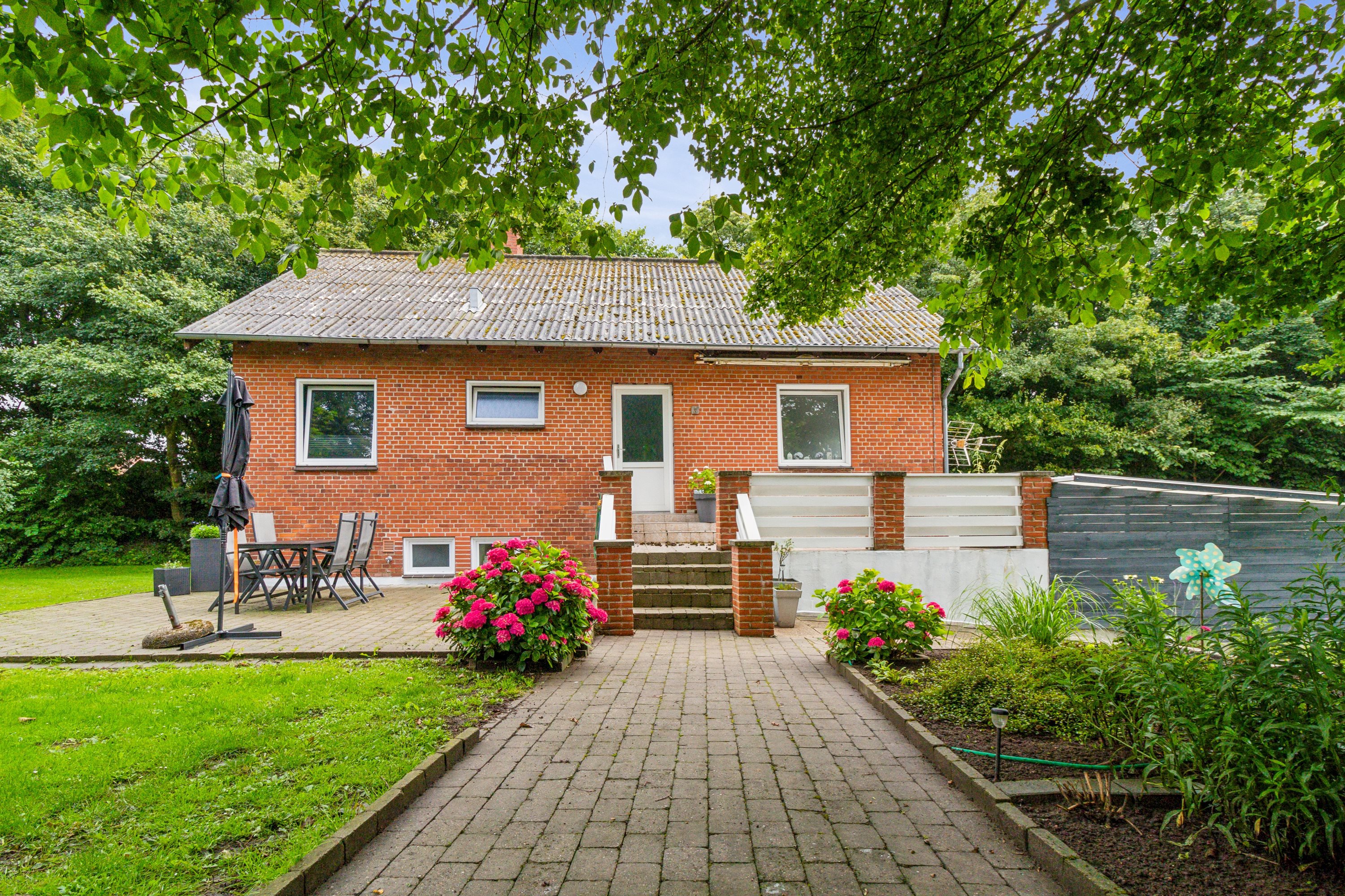 Miniaturebillede 1: ejendommen. Billede af Bakkegården 3, Rinkenæs, 6300 Gråsten