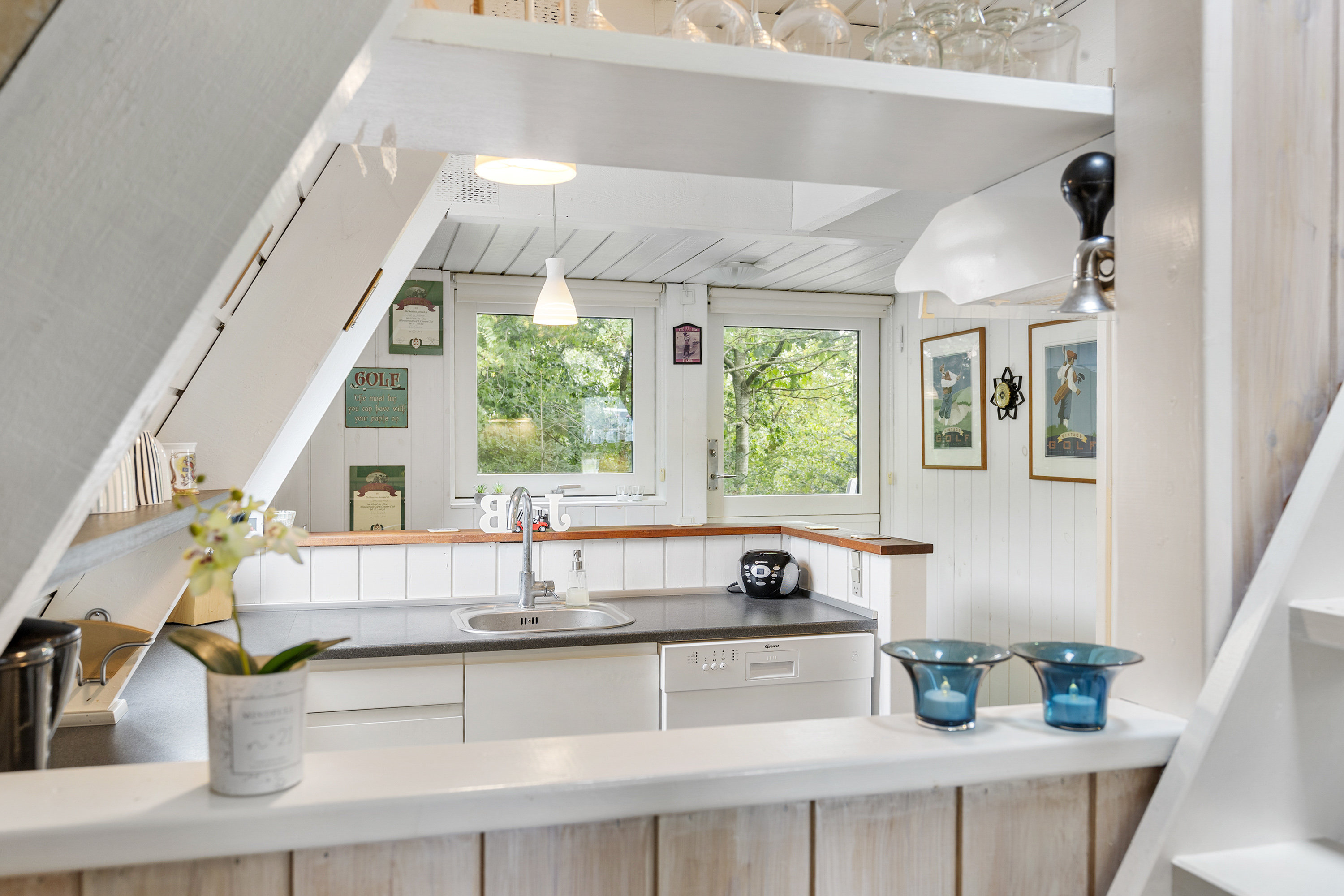 Fremhævet køkken billede i fuldskærmstilstand. Billede af Golfsvinget 102, Gatten, 9640 Farsø