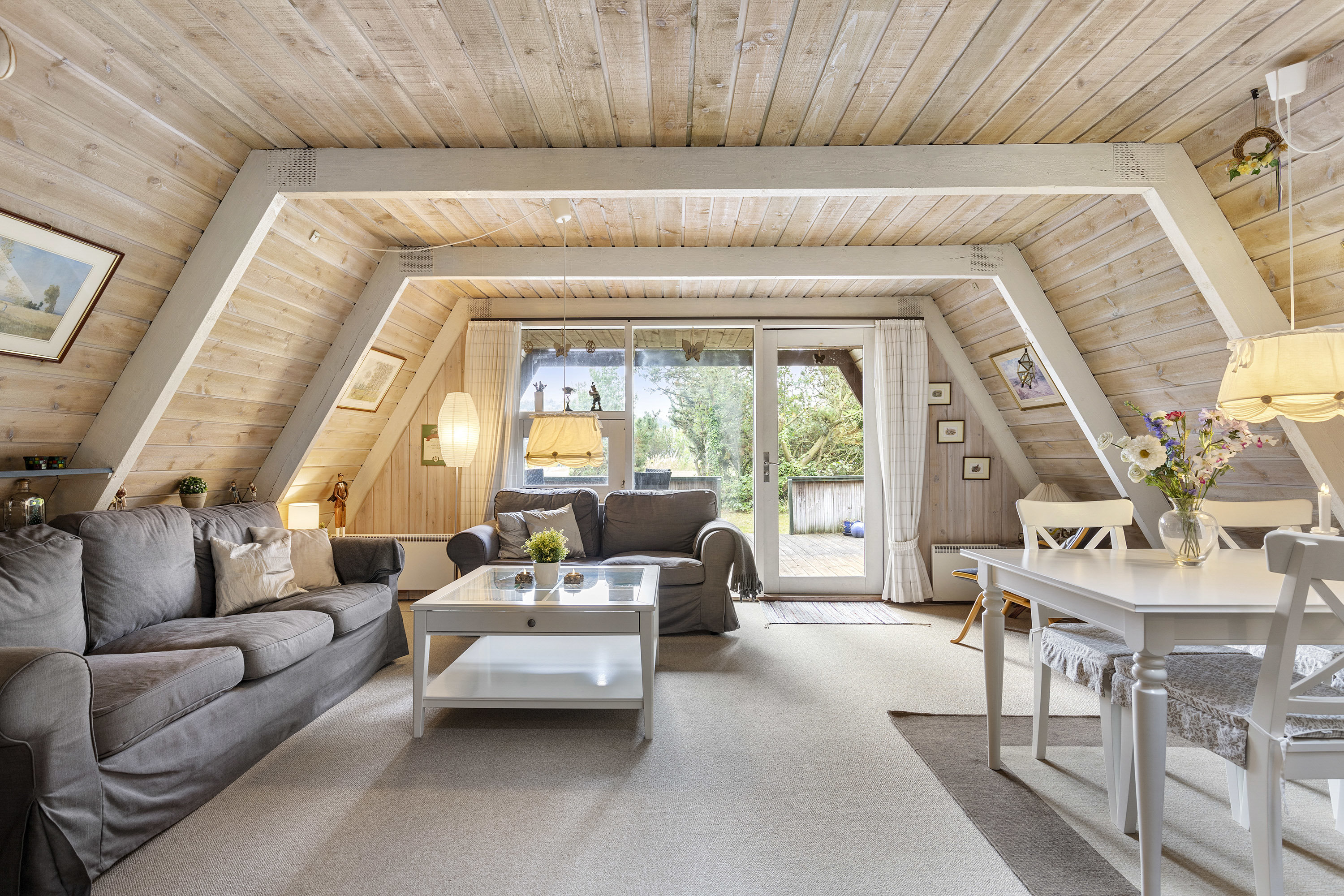 Fremhævet stue billede i fuldskærmstilstand. Billede af Golfsvinget 102, Gatten, 9640 Farsø