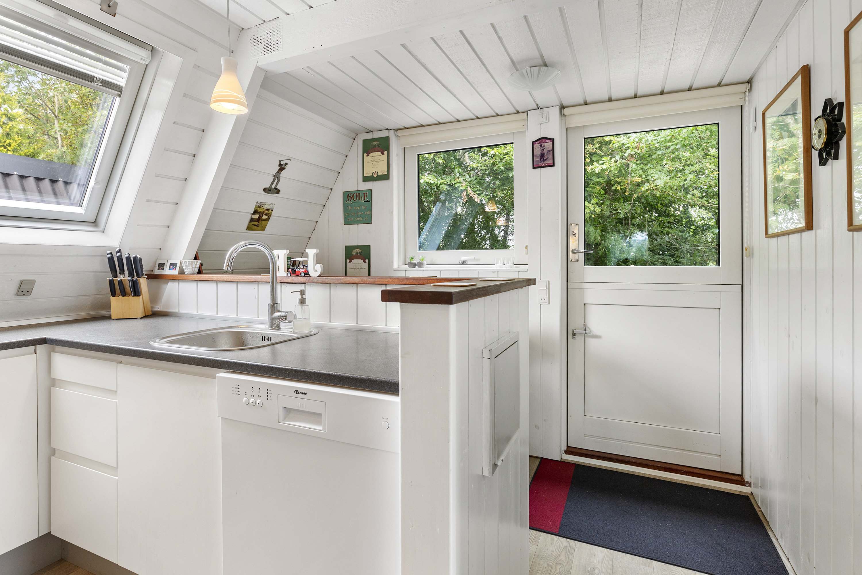 Fremhævet entré billede i fuldskærmstilstand. Billede af Golfsvinget 102, Gatten, 9640 Farsø