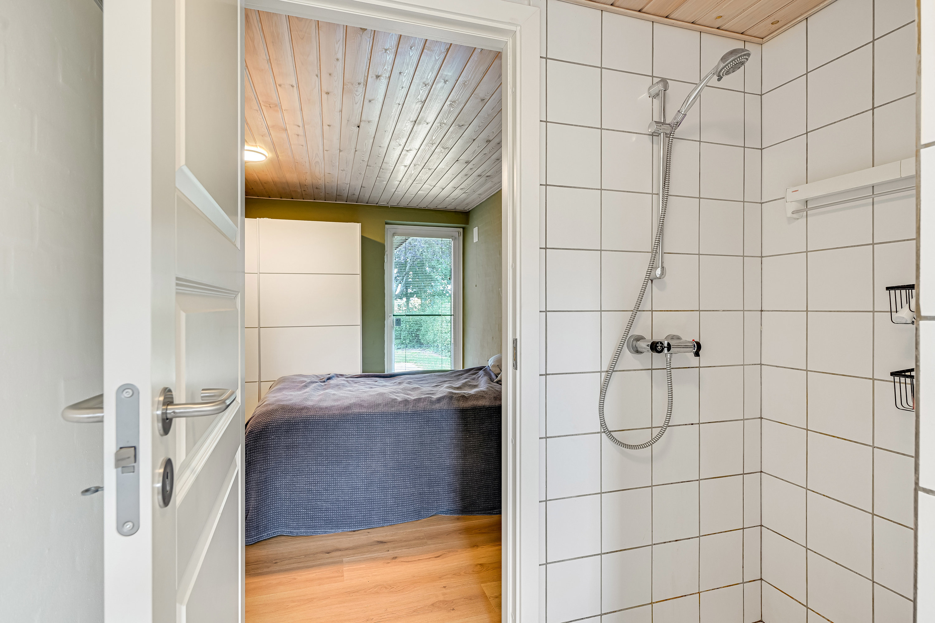 Fremhævet badeværelse billede i fuldskærmstilstand. Billede af Sønderkær 375, 7190 Billund