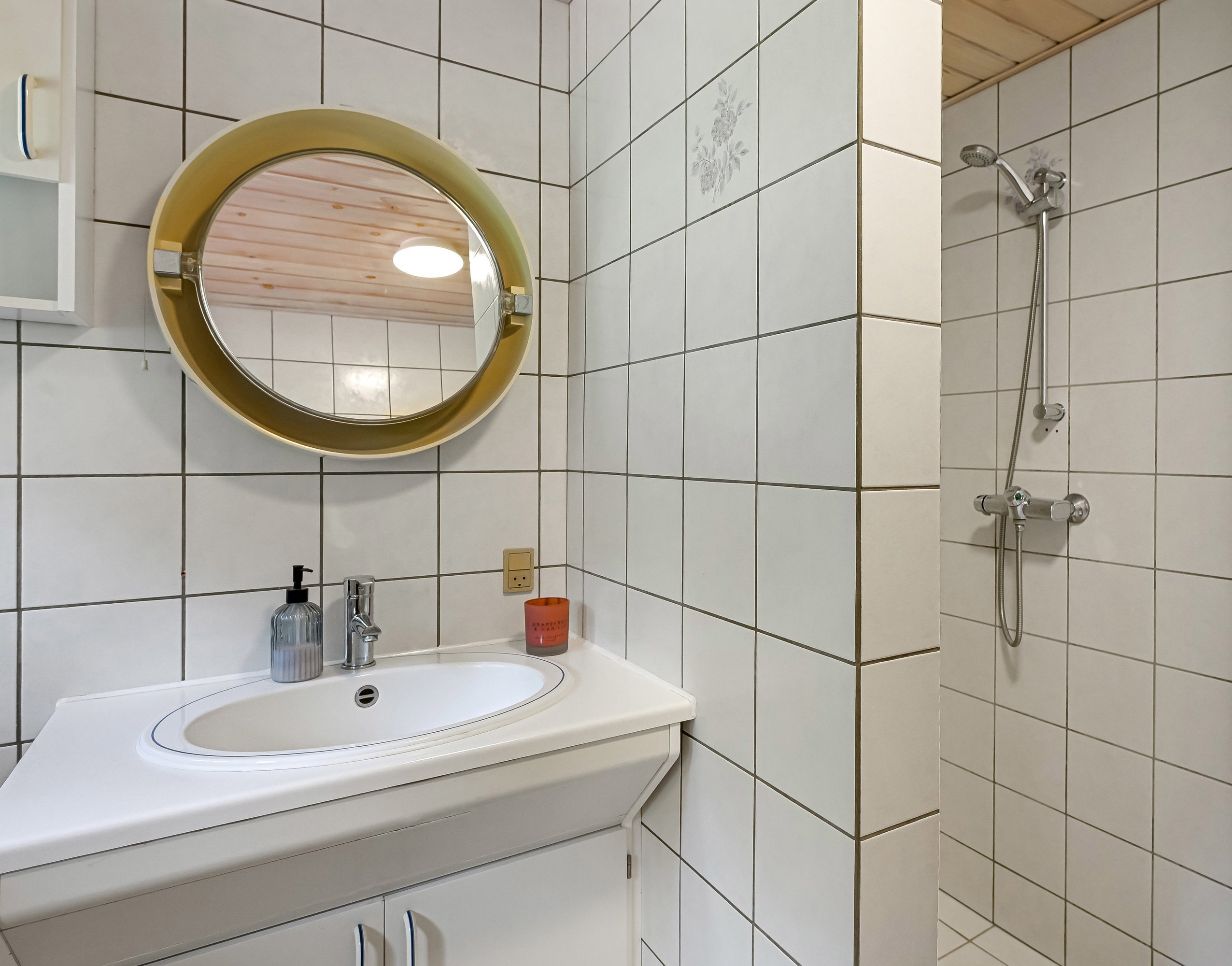 Fremhævet badeværelse billede i fuldskærmstilstand. Billede af Sønderkær 375, 7190 Billund