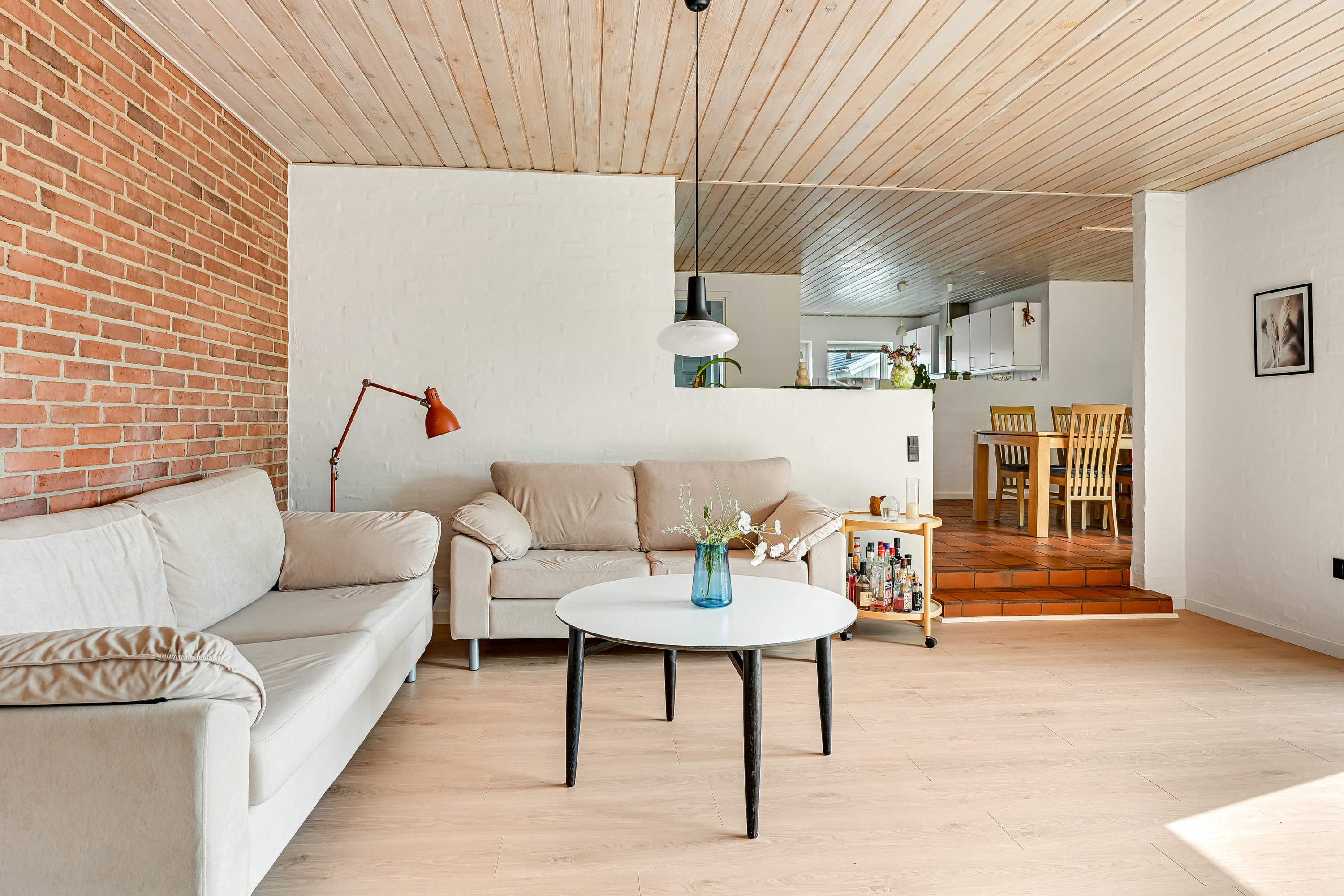 Miniaturebillede 2: stue. Billede af Sønderkær 375, 7190 Billund