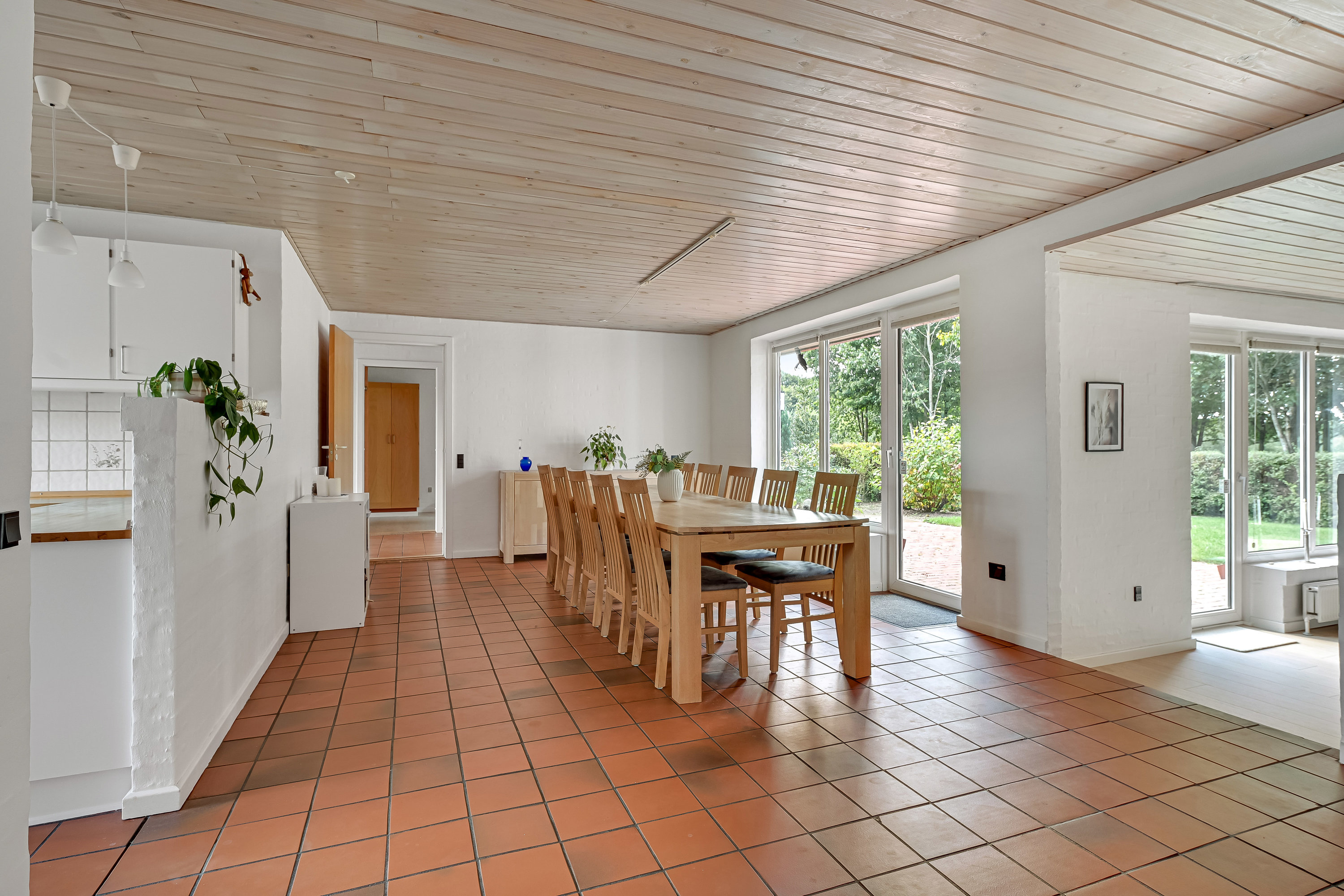 Fremhævet stue billede i fuldskærmstilstand. Billede af Sønderkær 375, 7190 Billund