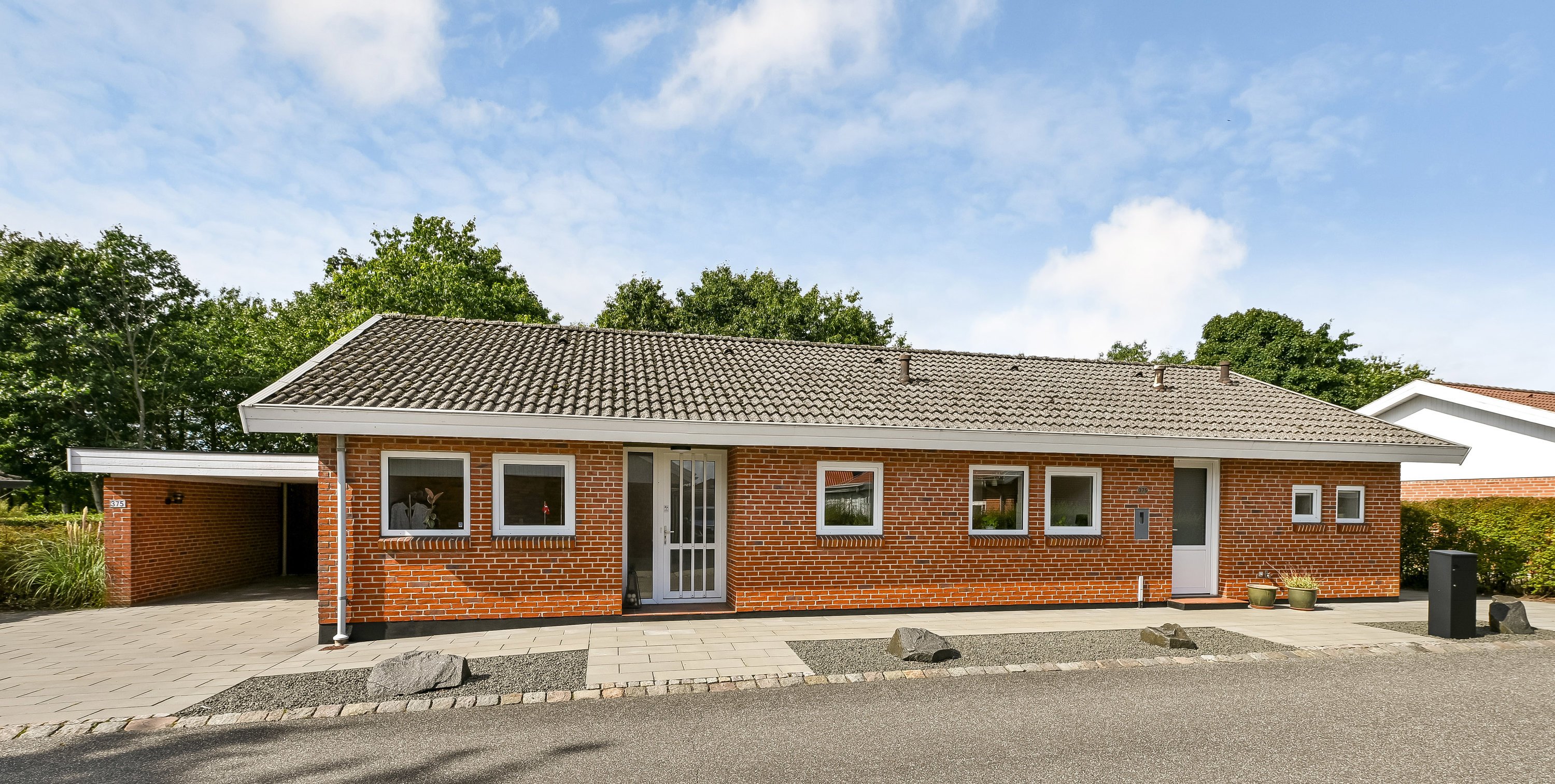 Fremhævet ejendommen billede i fuldskærmstilstand. Billede af Sønderkær 375, 7190 Billund